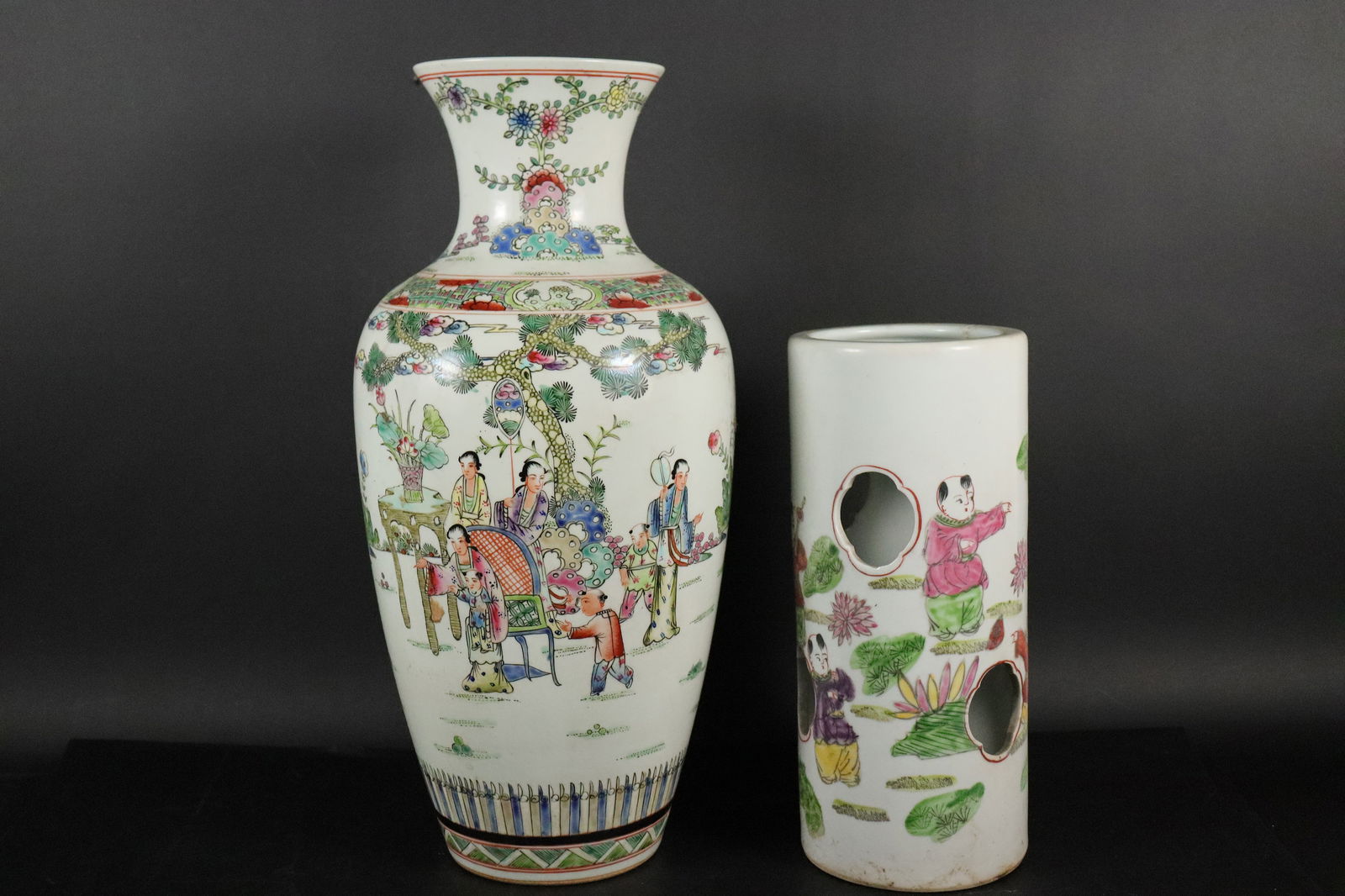 Lots Chinese porcelain items (1 of 7)