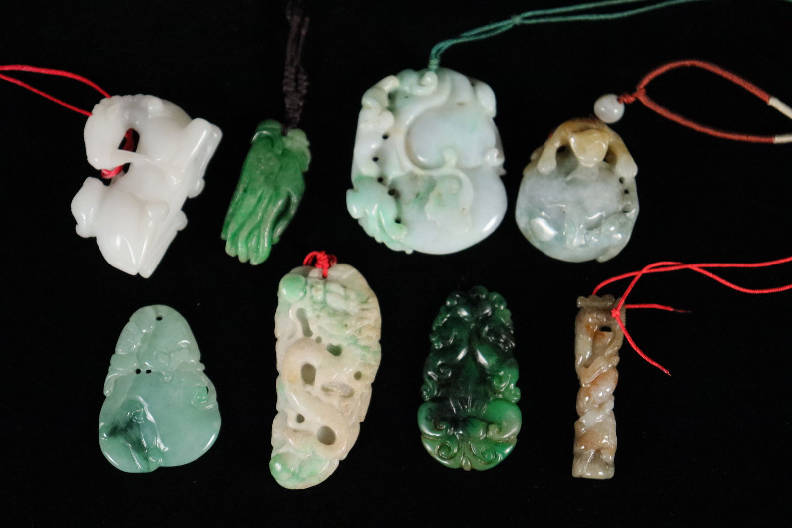 Lots Chinese jadeite items (1 of 6)