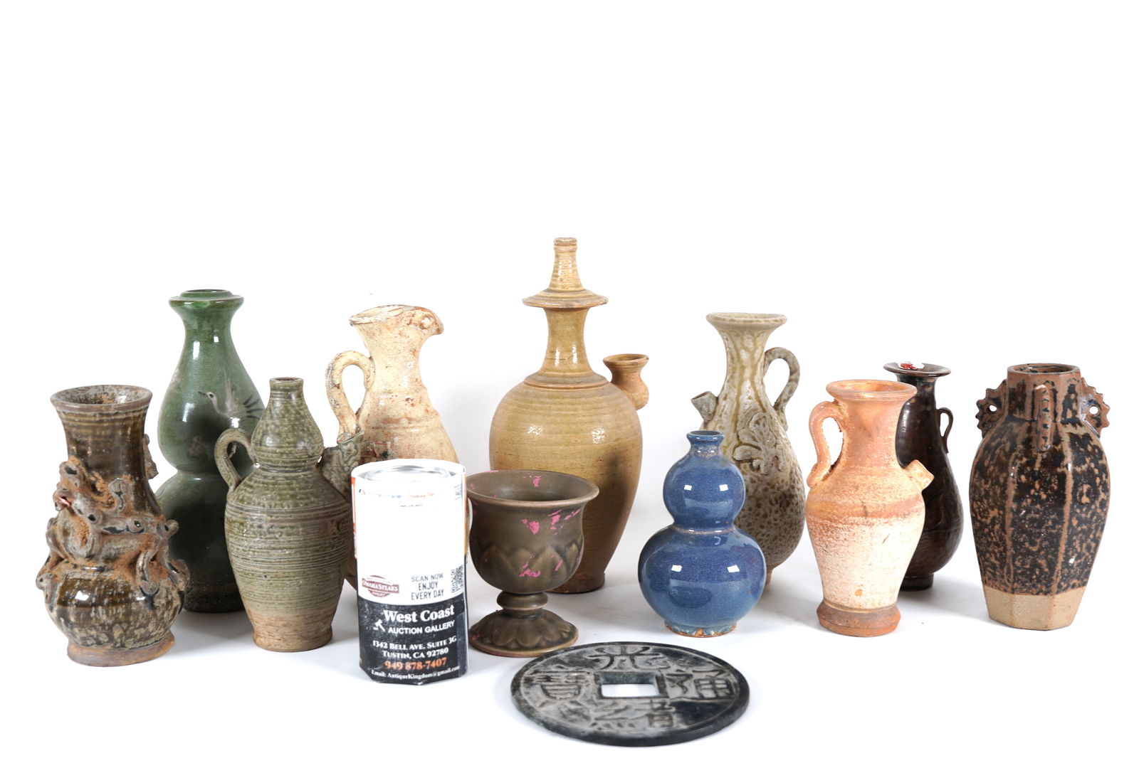 Lots Chinese items (1 of 6)