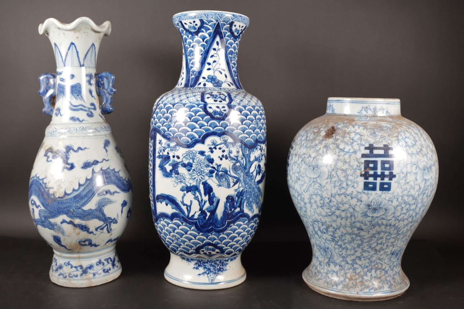 Lots Chinese large b/w vase (1 of 7)