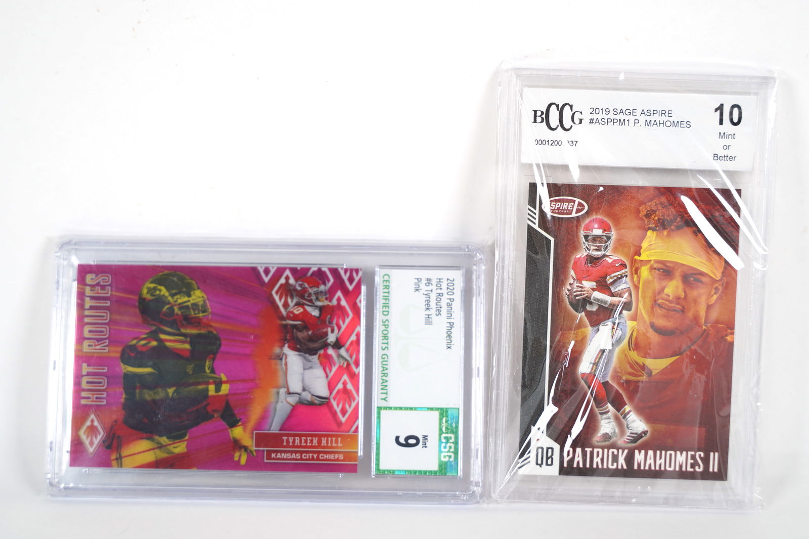 2 NFL cards (1 of 7)