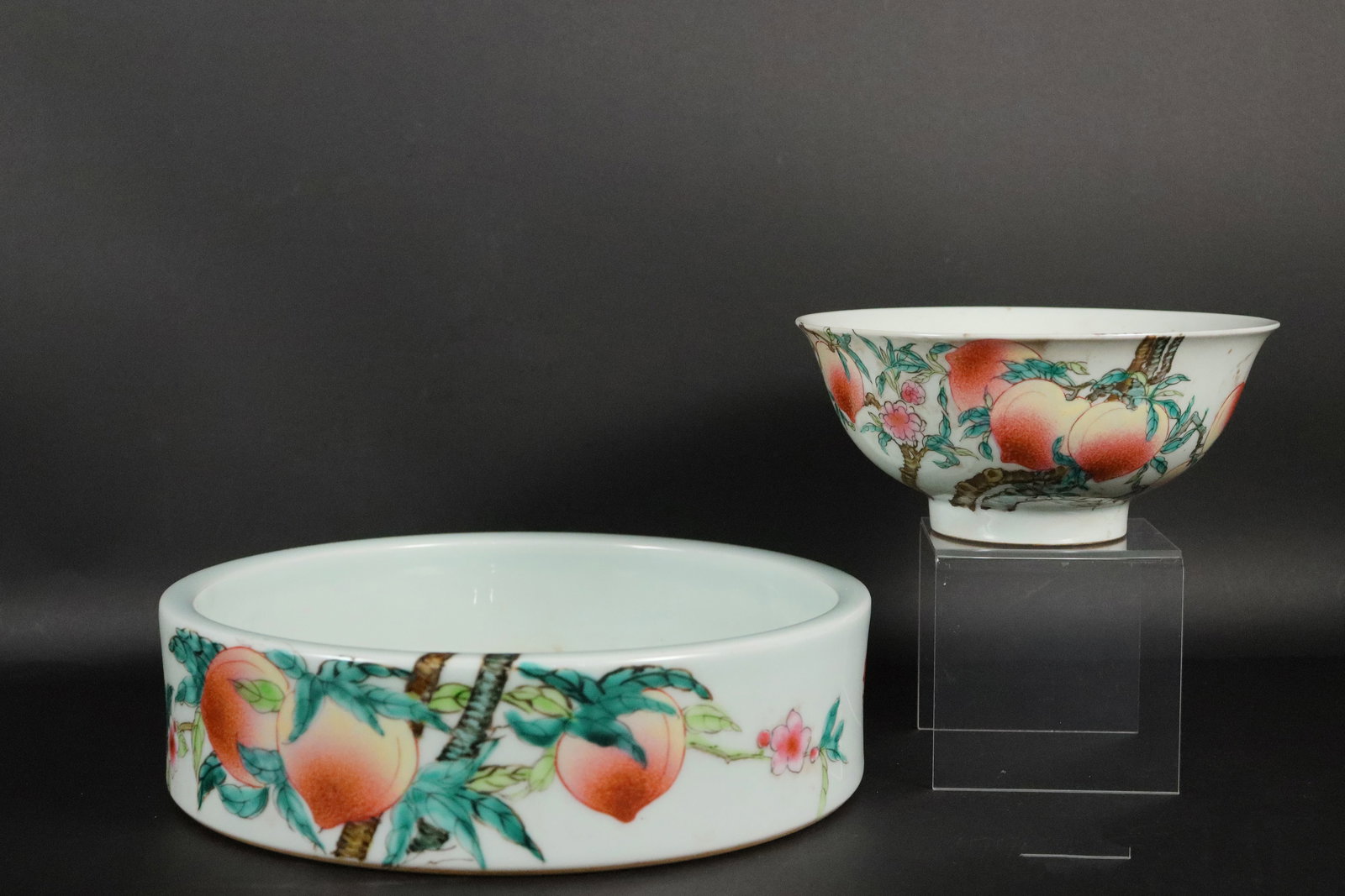 2 Chinese fine items (1 of 7)