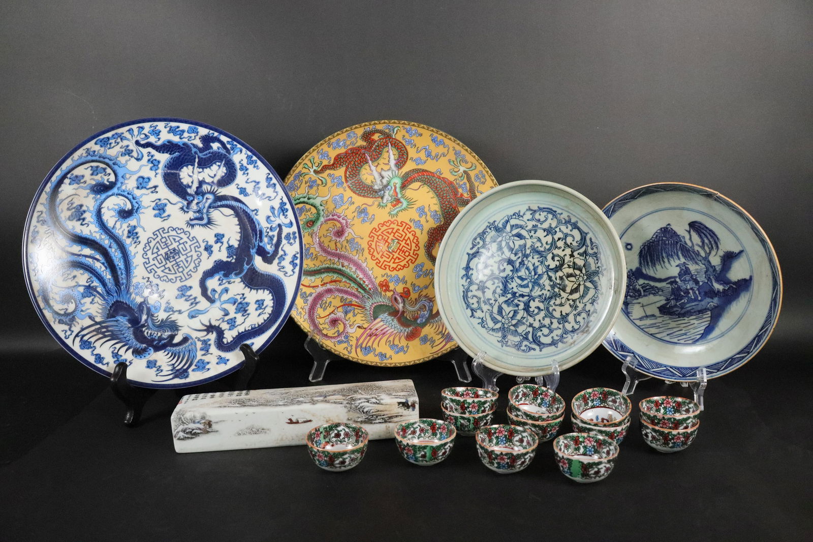 Lots Chinese fine items (1 of 7)