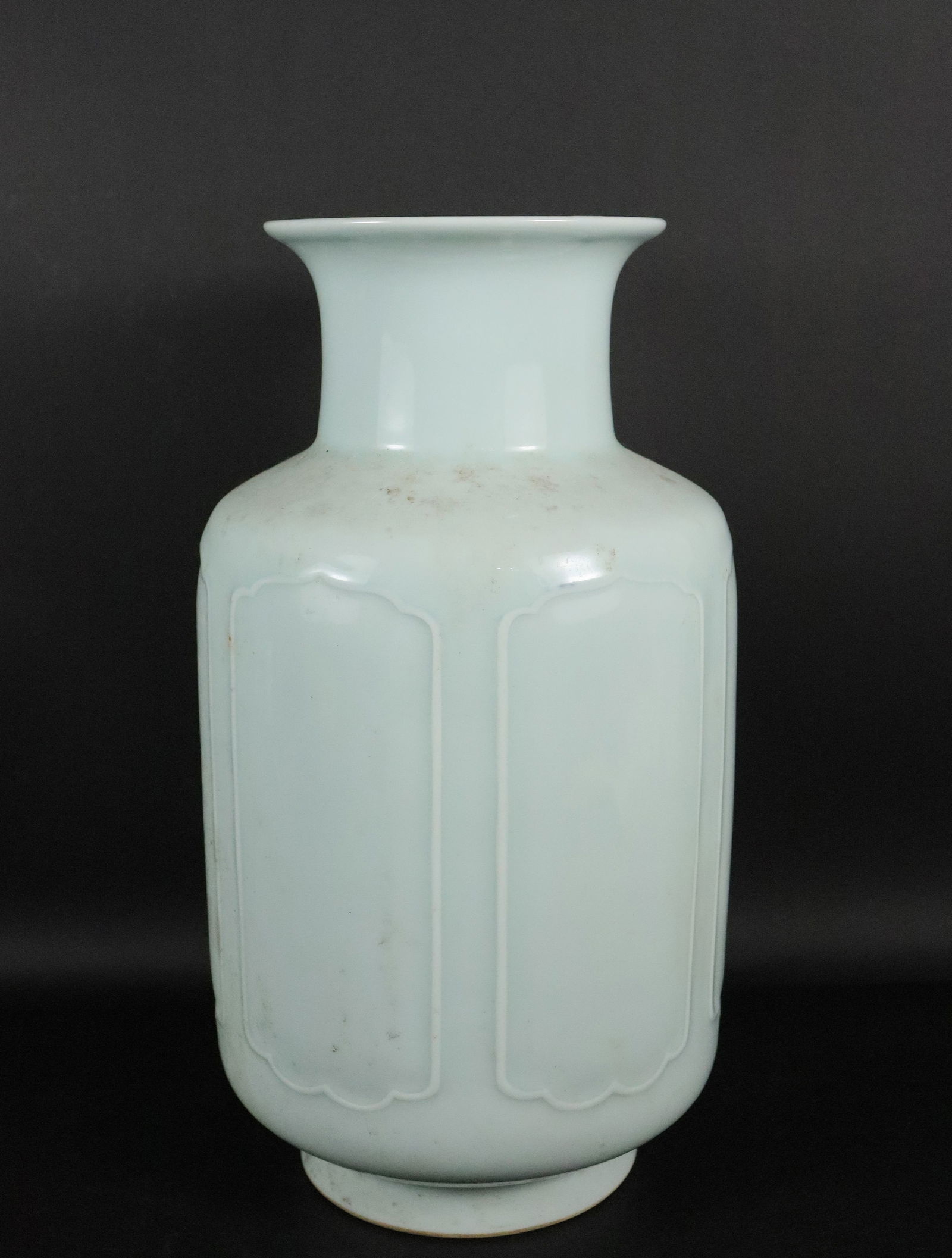 Chinese fine celadon vase: Chinese fine celadon vase. Largest H: 12.25" x W: 6.75."