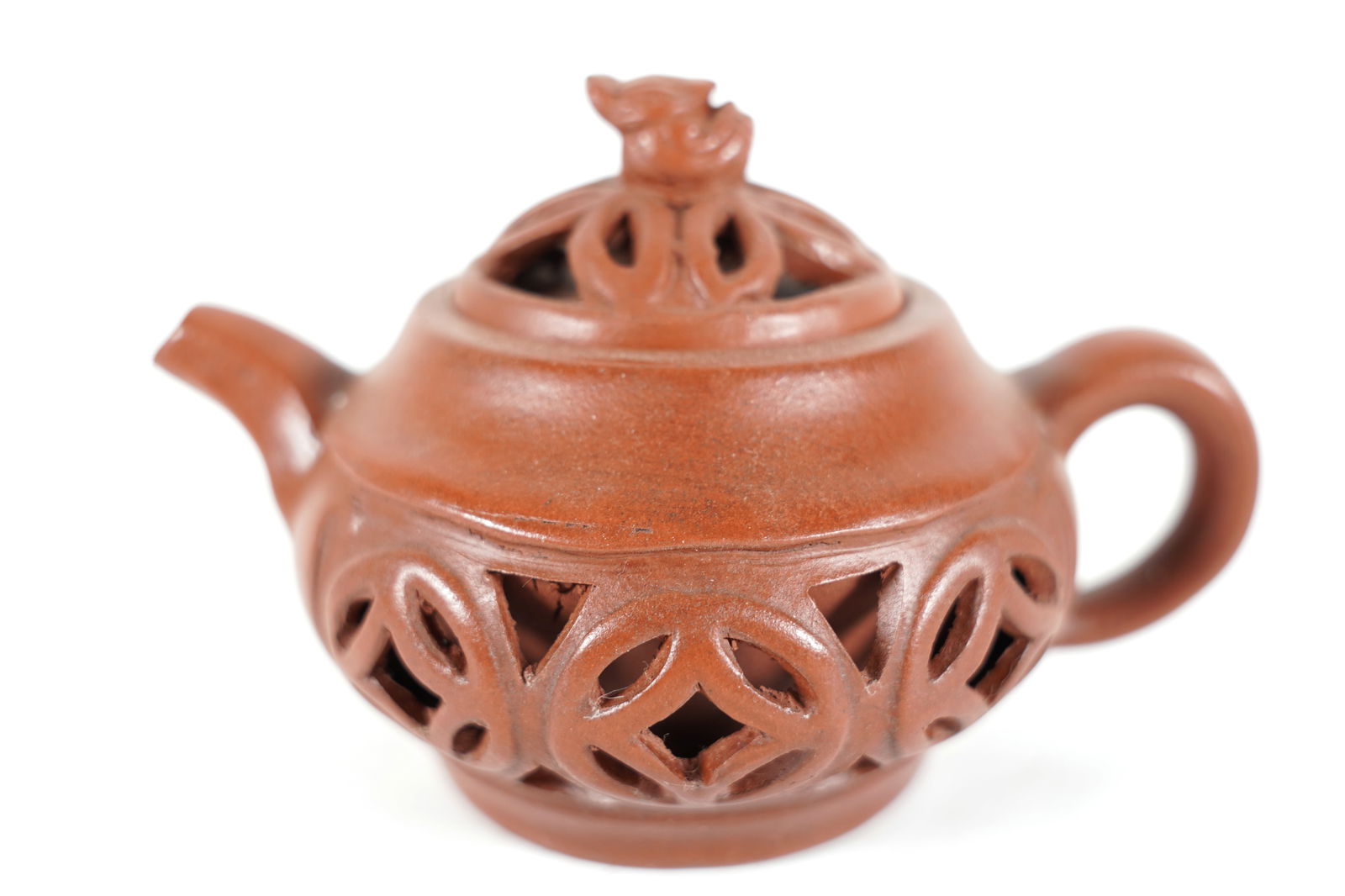 Chinese fine clay teapot: Chinese fine clay teapot.