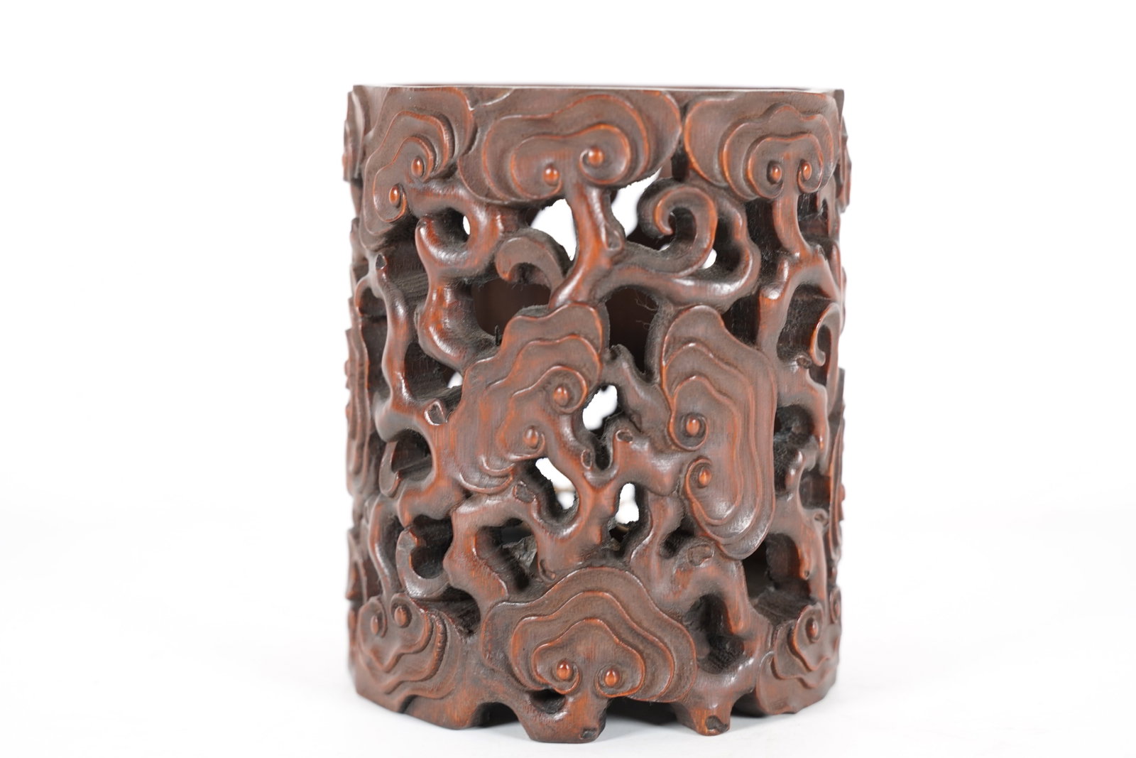 Chinese fine wooden brush pot: Chinese fine wooden brush pot. H: 6.01" x W: 5.01."