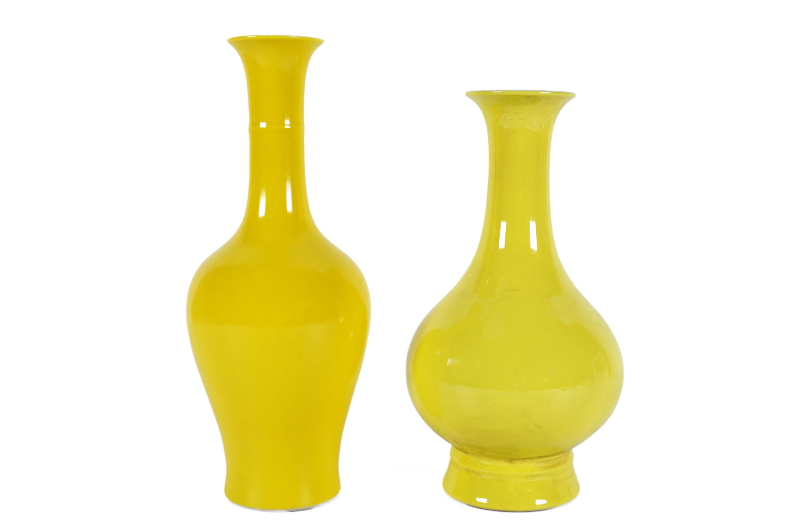 2 Chinese fine yellow vase (1 of 5)