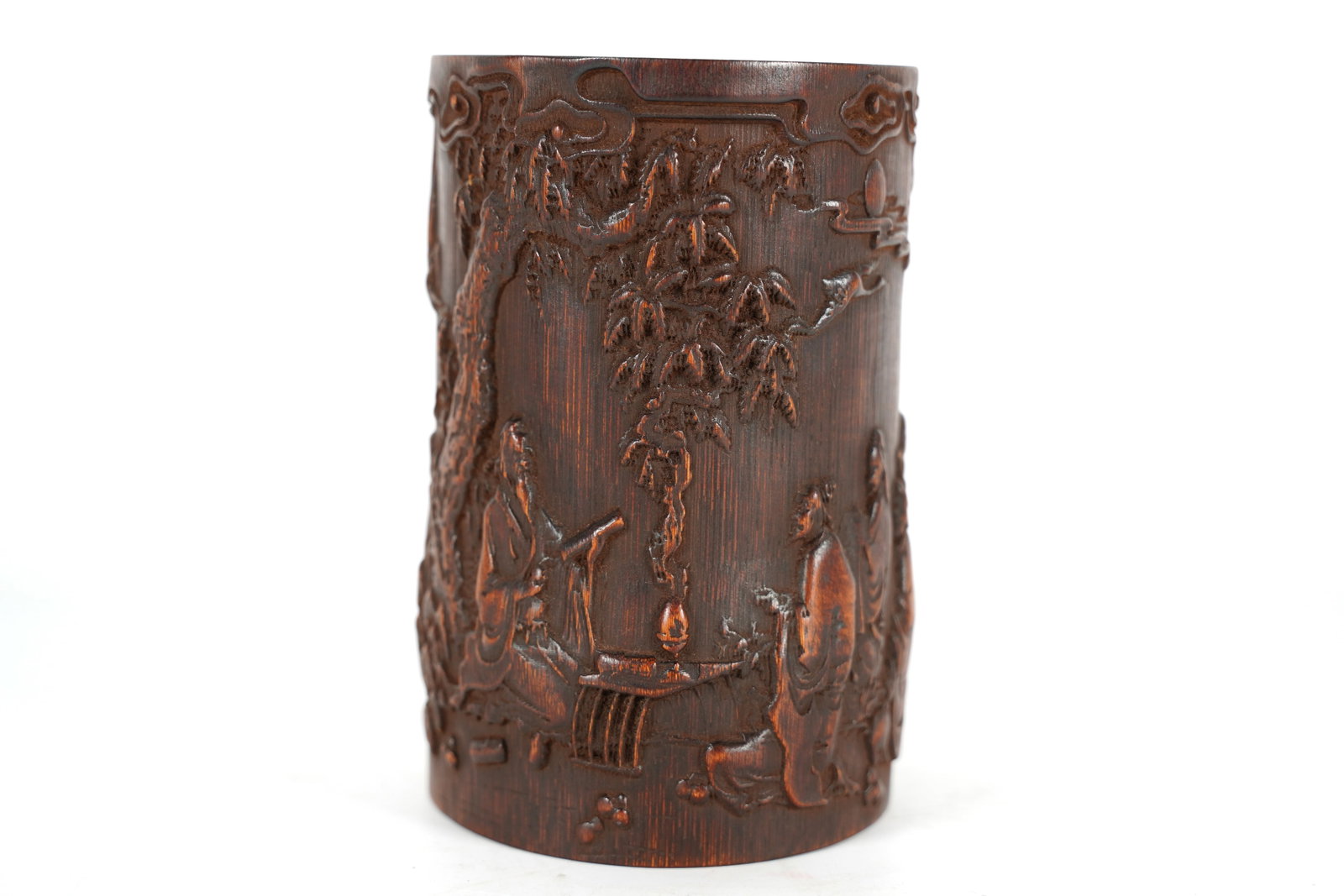 Chinese fine brush pot: Chinese fine brush pot. H: 6.49" x W: 4.5."