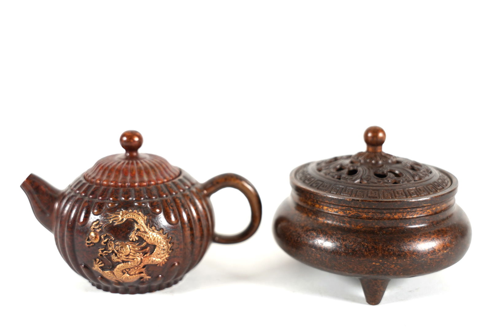 2 Chinese bronze items (1 of 5)