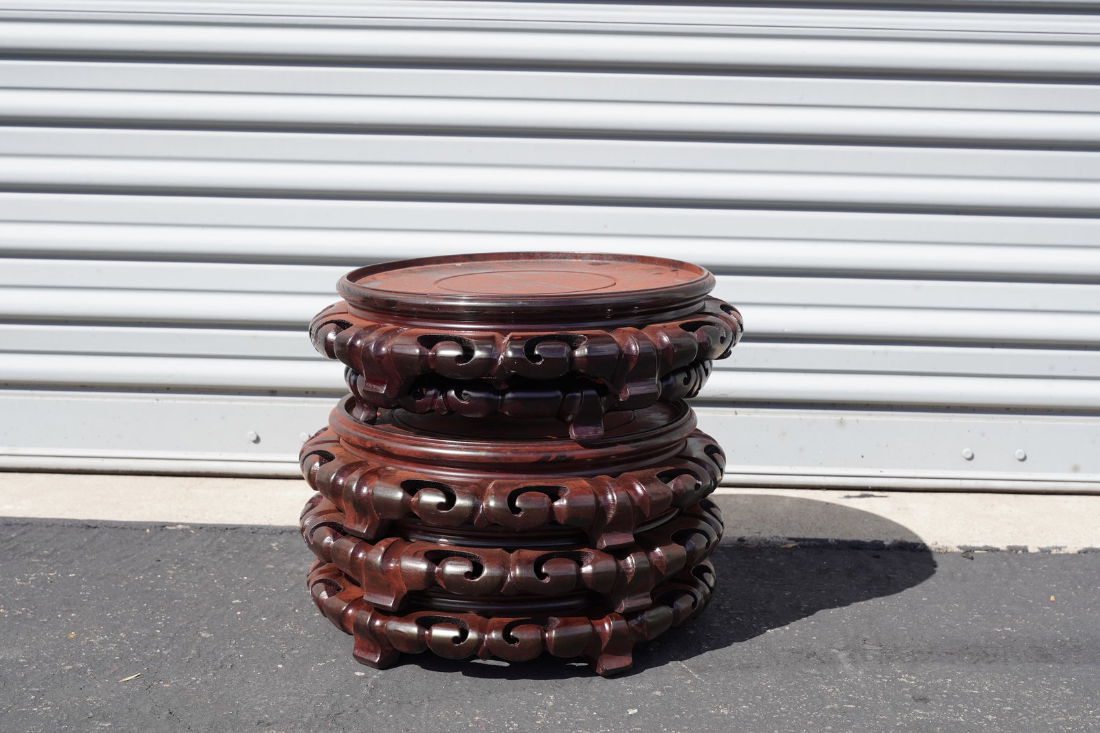 Lots Chinese wooden stands: Lots Chinese wooden stands.