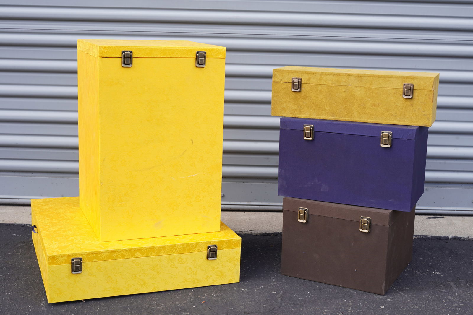 Lots Chinese silk box (1 of 5)