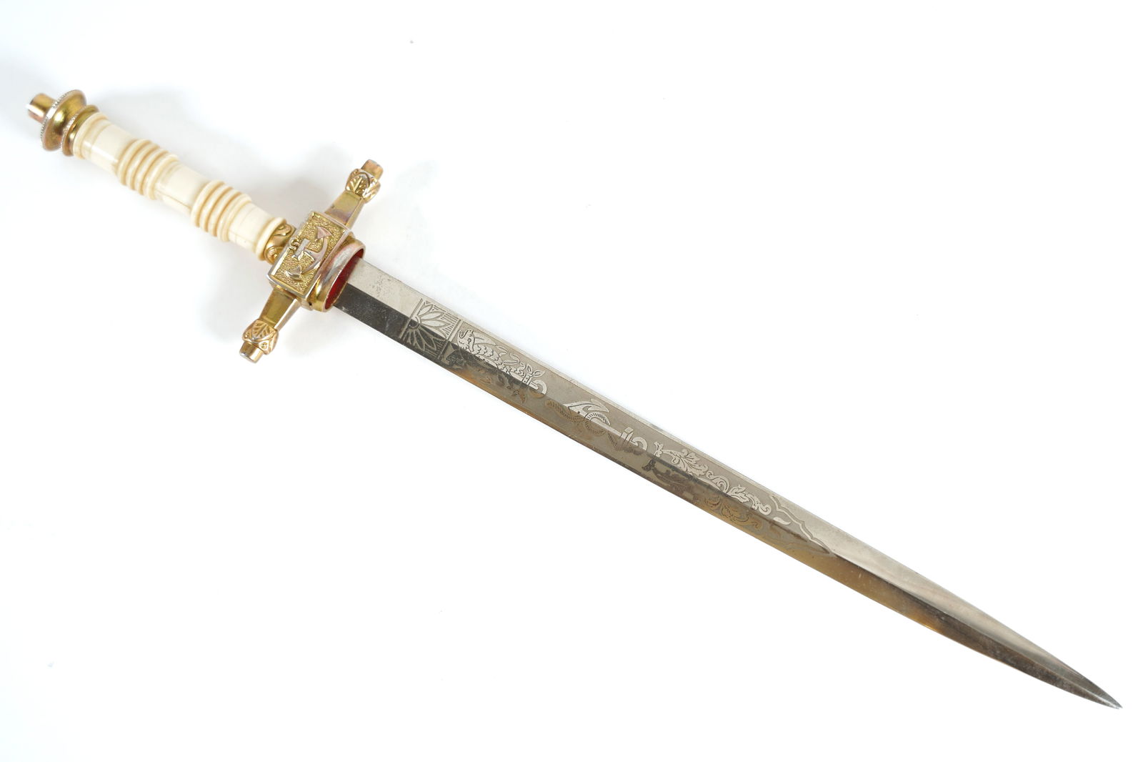 WWII Navel officers dagger: WWII German navel officer dager, made by Nhorster Sollingen. Estate of U.S. WWII veteran.