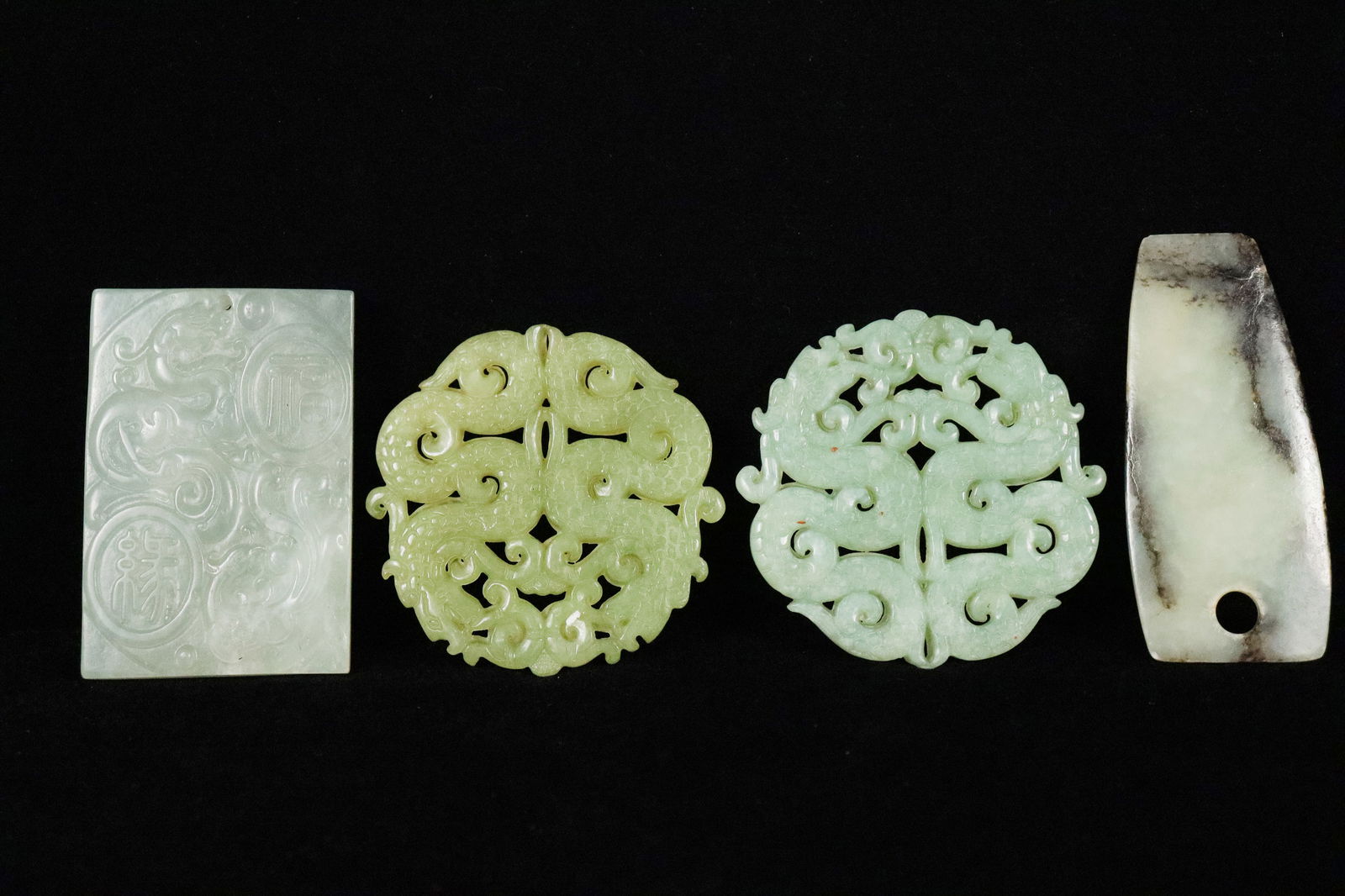 Lots Chinese jade carvings (1 of 6)