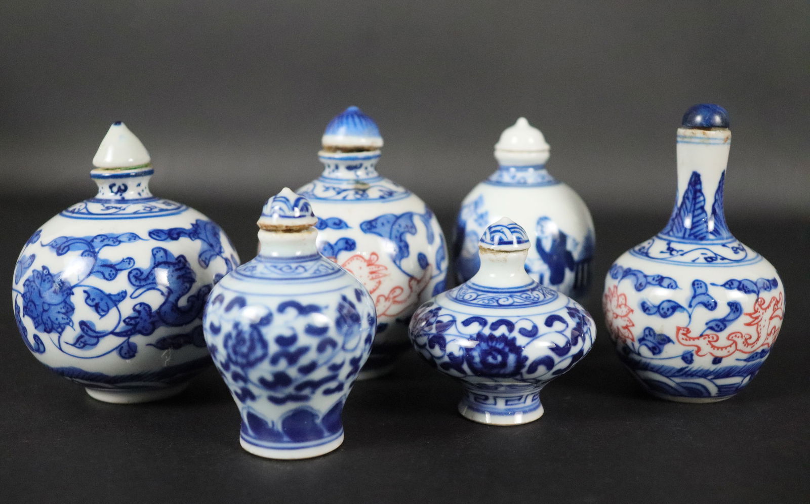 Lots Chinese snuff bottles (1 of 6)