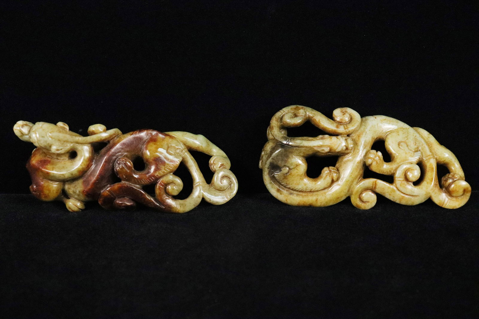 2 Chinese jade beasts (1 of 7)