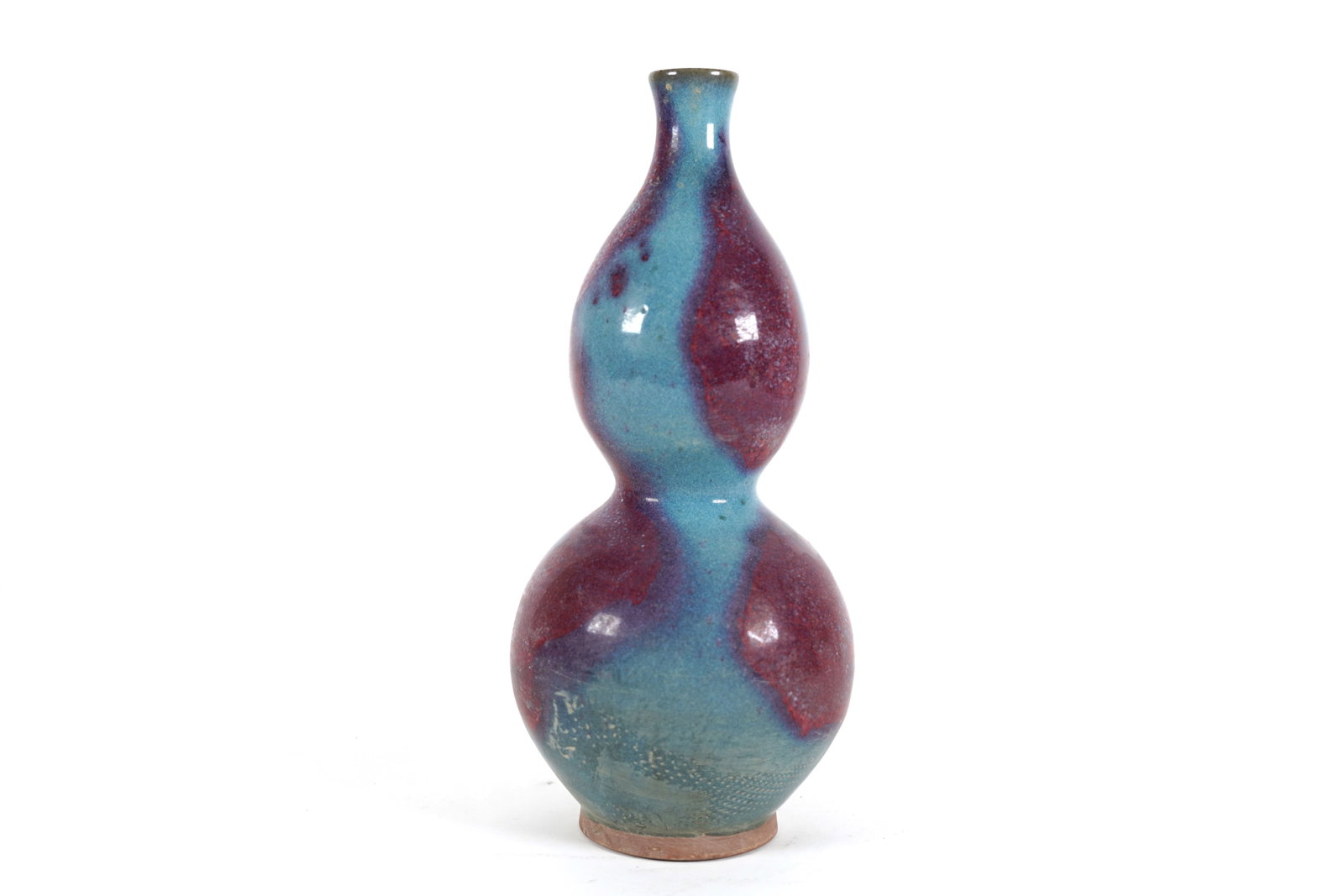 Chinese fine gourd vase: Chinese fine gourd vase. Comes with wooden storage box. H: 10.1" x W: 4.5."