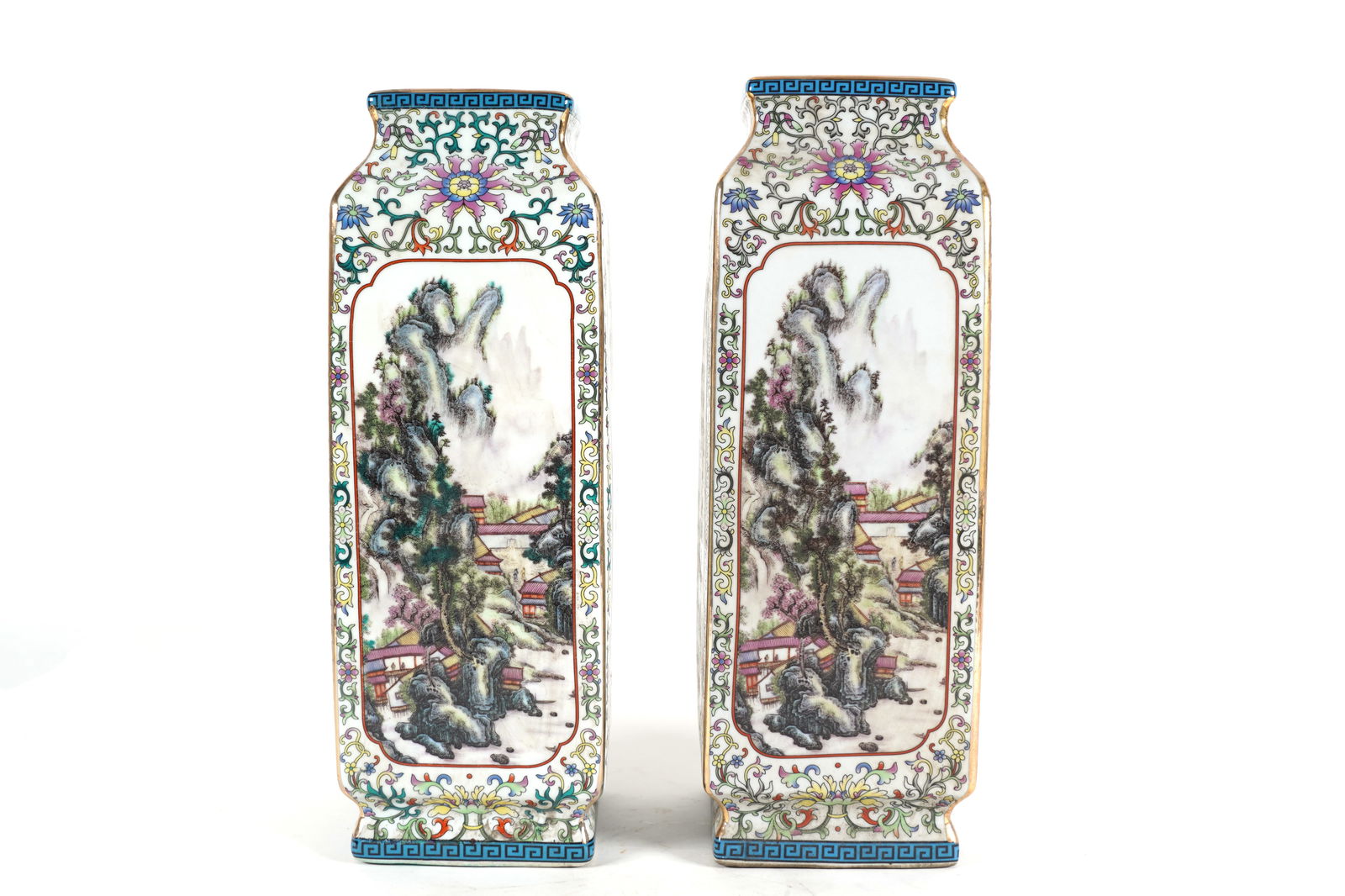 2 Chinese fine square vase (1 of 6)