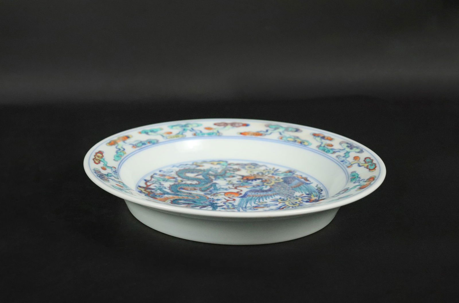 Chinese fine celadon vase: Chinese fine celadon vase, with carvings. H: 8.3" x W: 3.6."