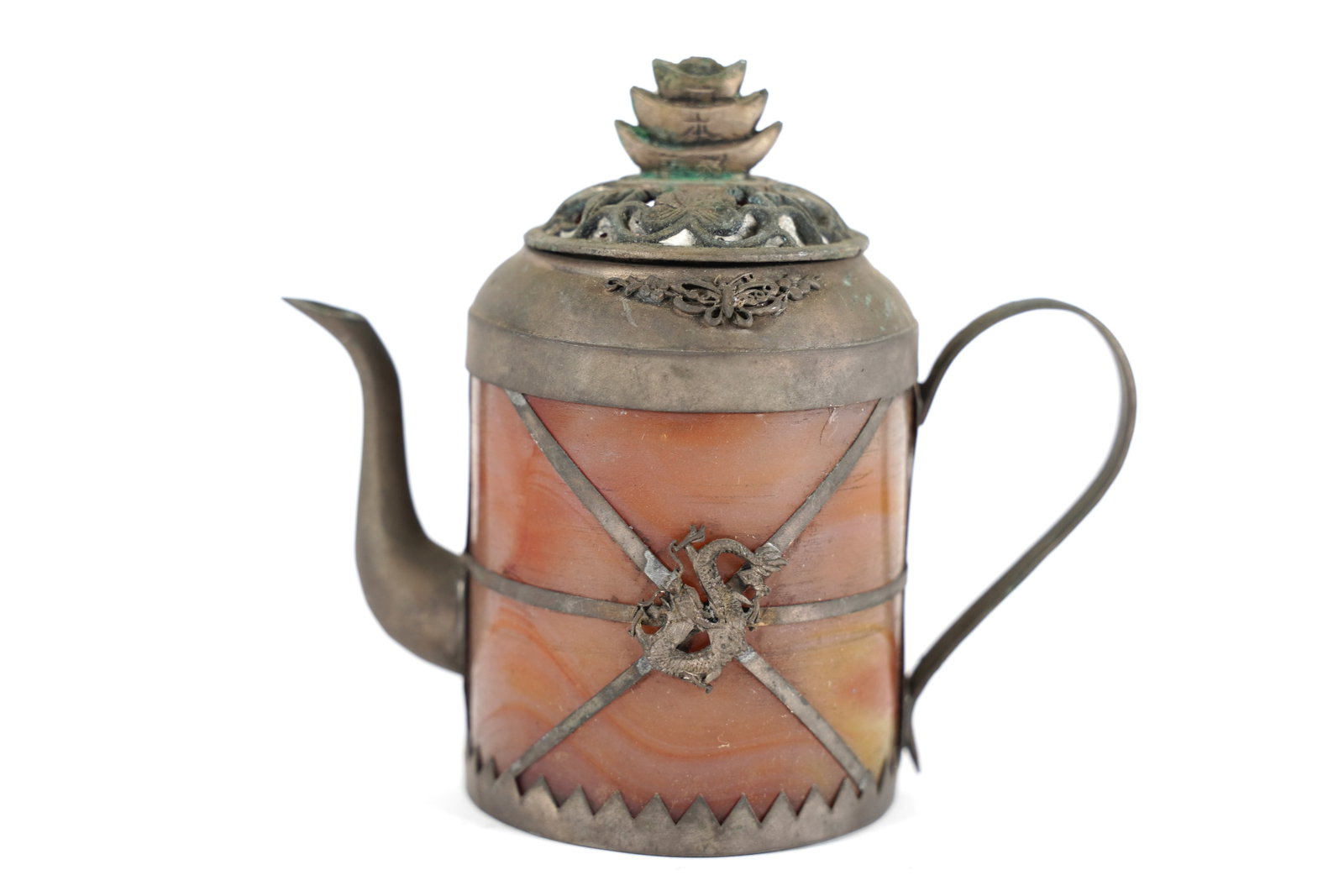 A vintage fine pot: A vintage fine pot. H: 5.2 x W: 5.8."