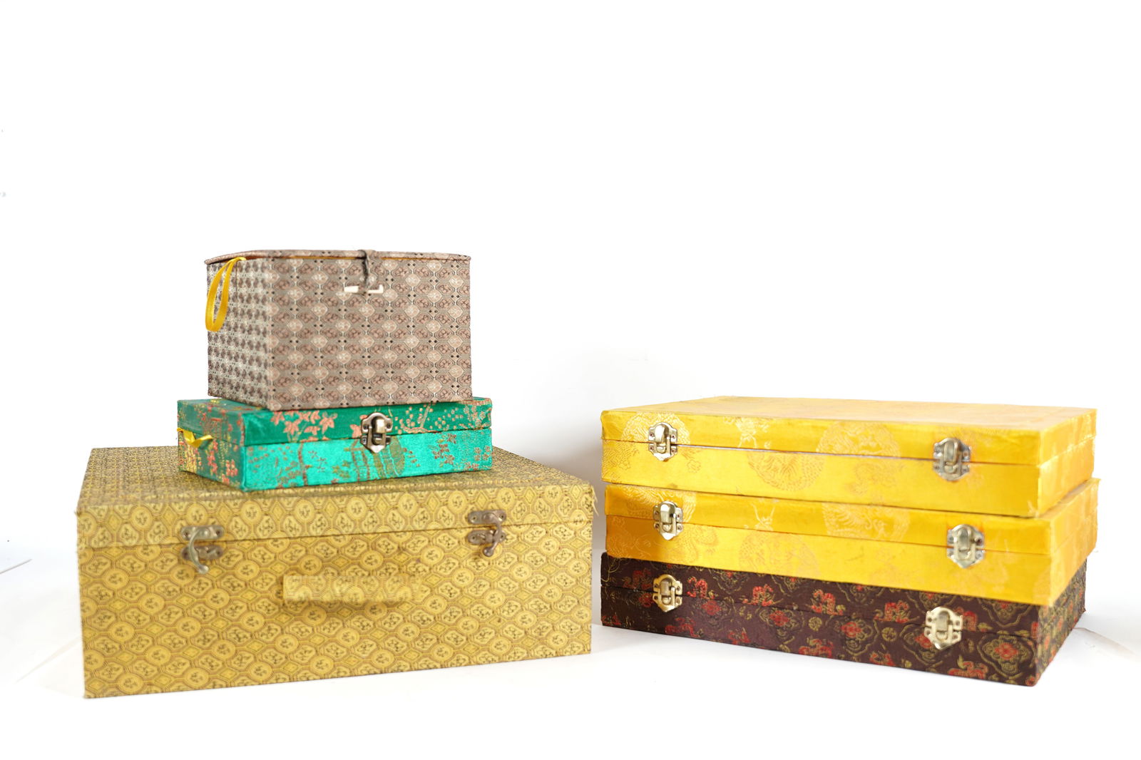 Lots Chinese storage box (1 of 5)