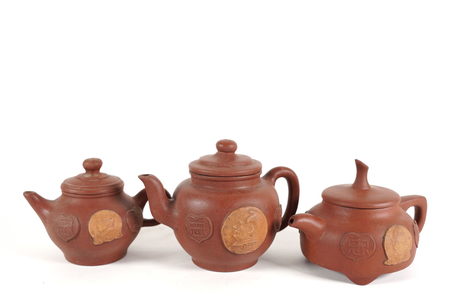 3 Chinese clay teapots (1 of 5)