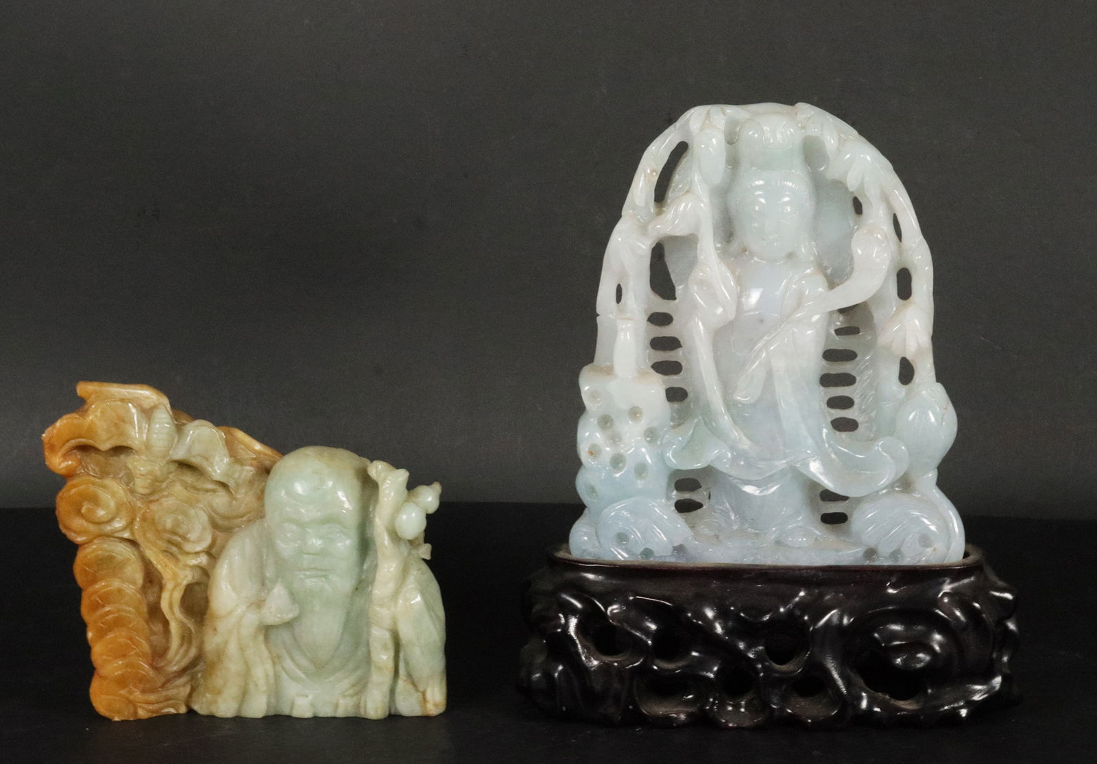 2 Chinese jadeite iem: 2 Chinese fine jadeite item. H: 6" x W: 5."