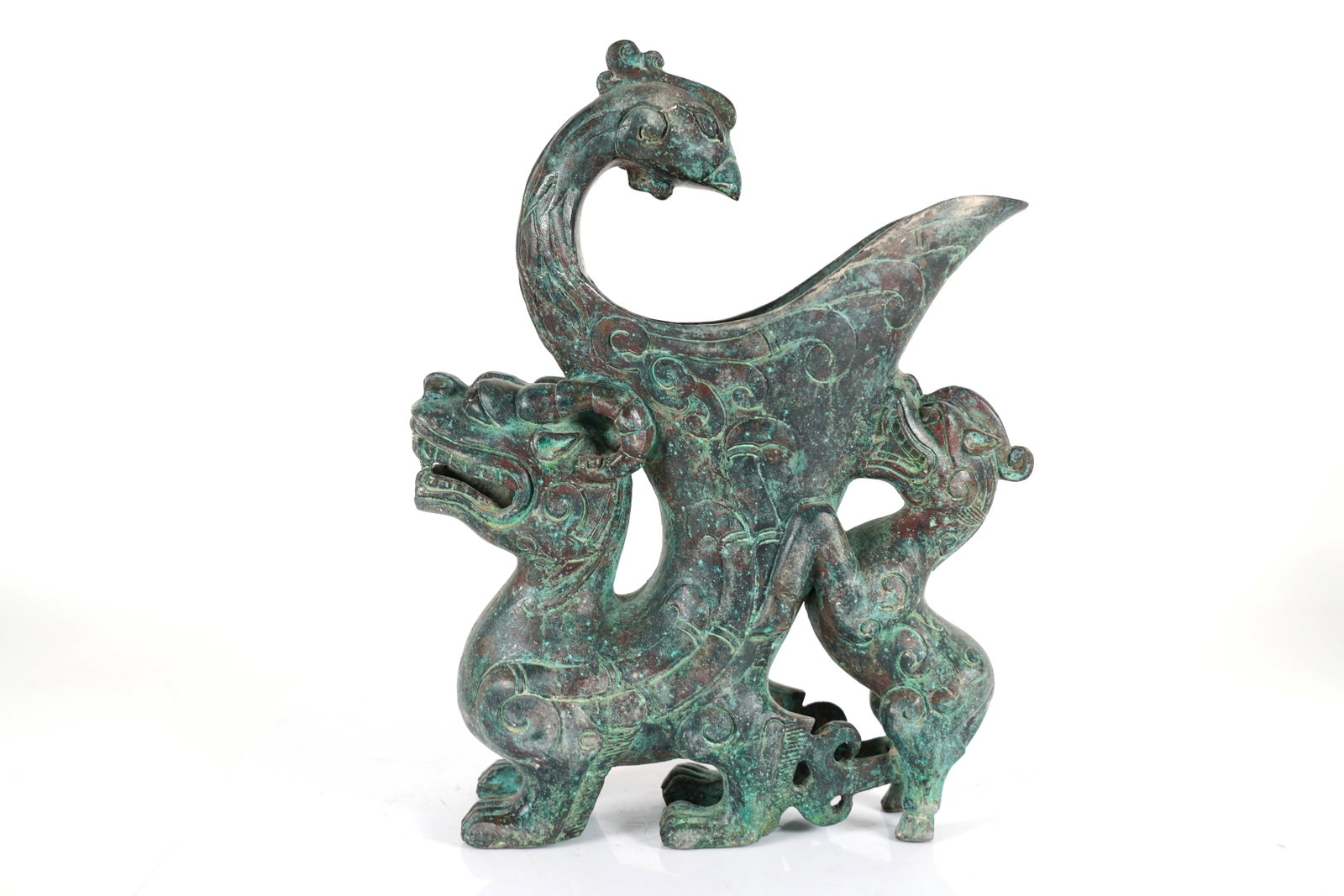 Chinese fine bronze cup: Chinese fine bronze cup vessel. H: 11.5" x W: 9."