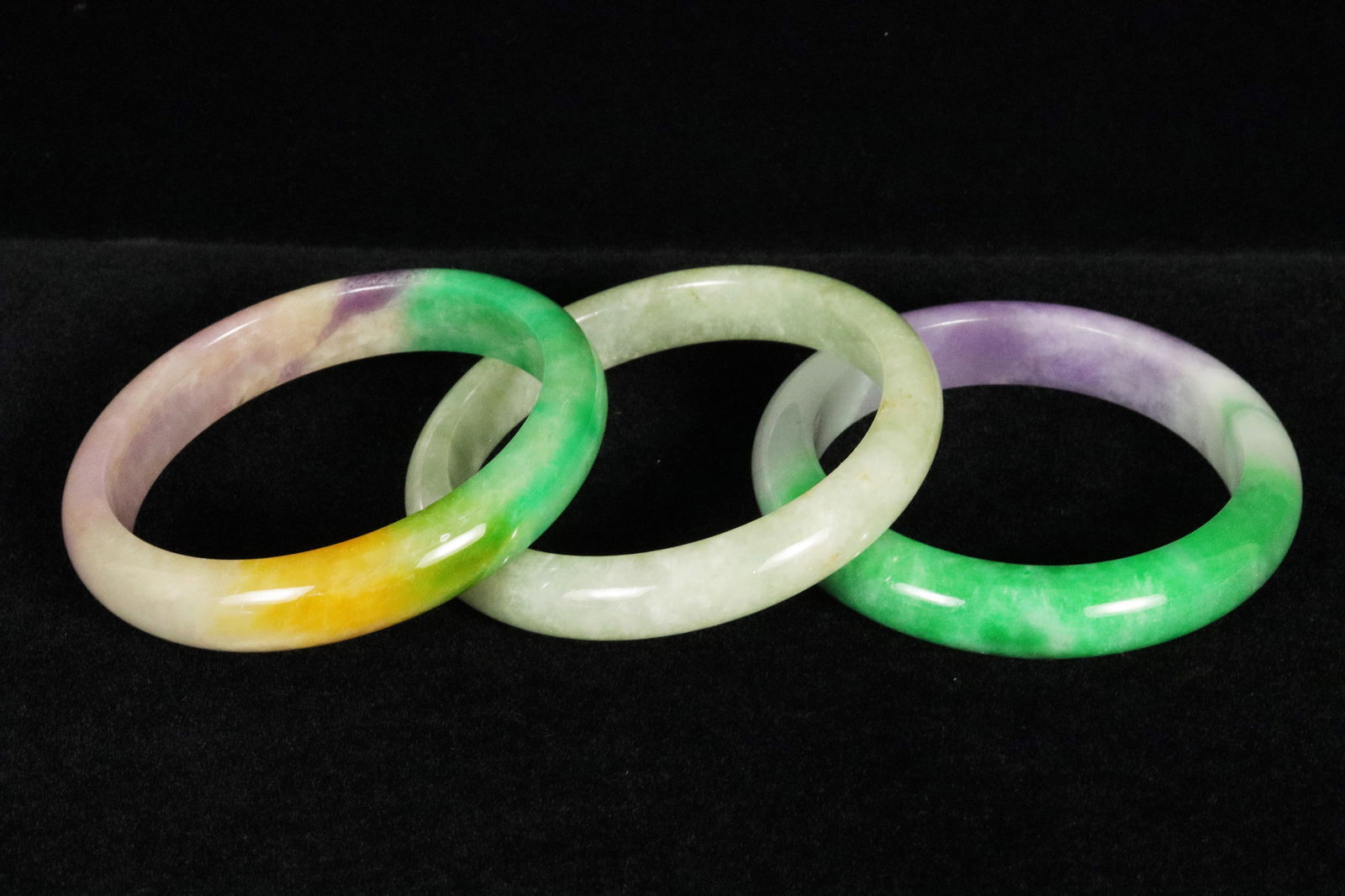 Lots Chinese fine bangles (1 of 7)