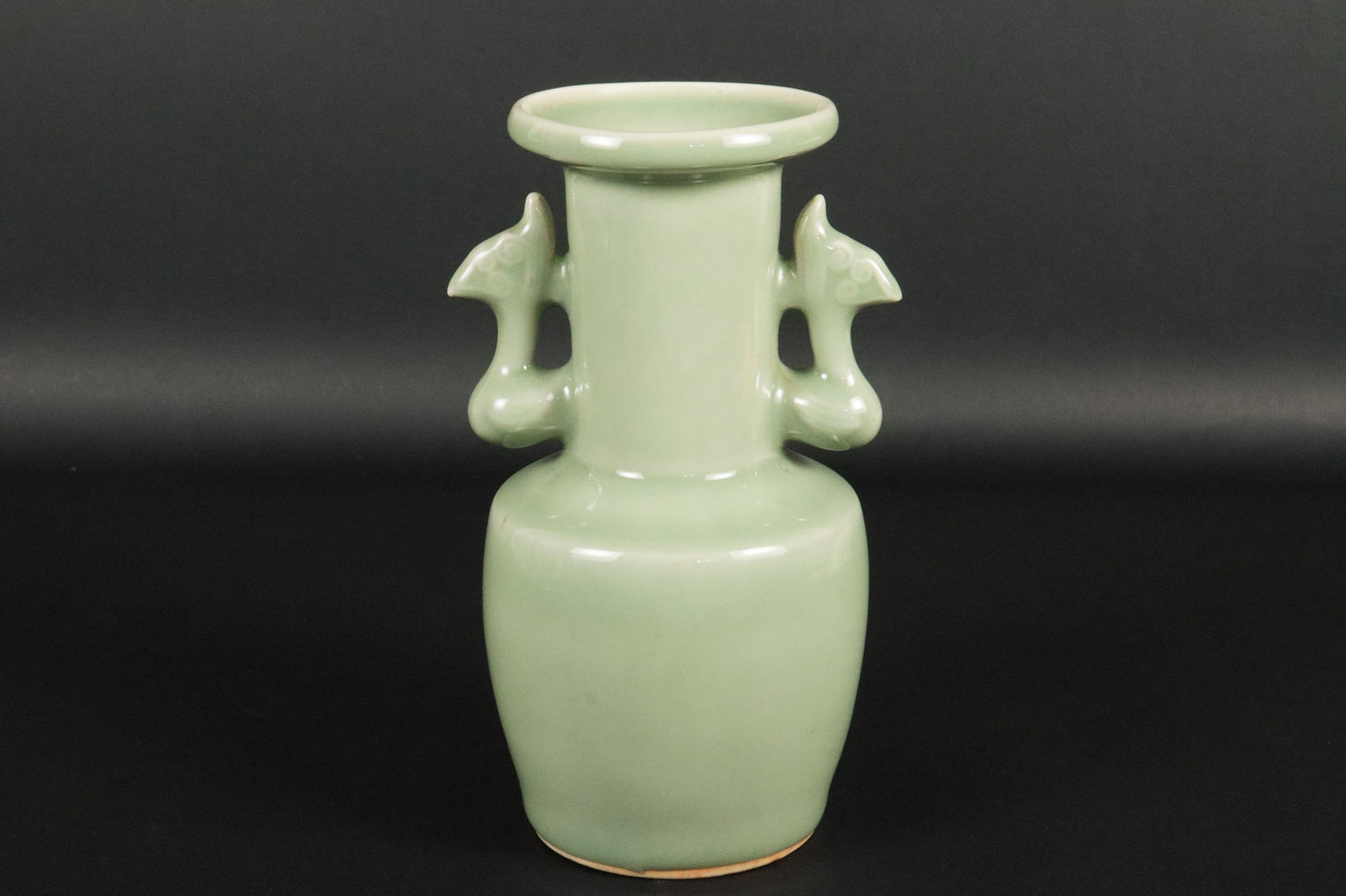 Chinese fine celadon vase (1 of 7)