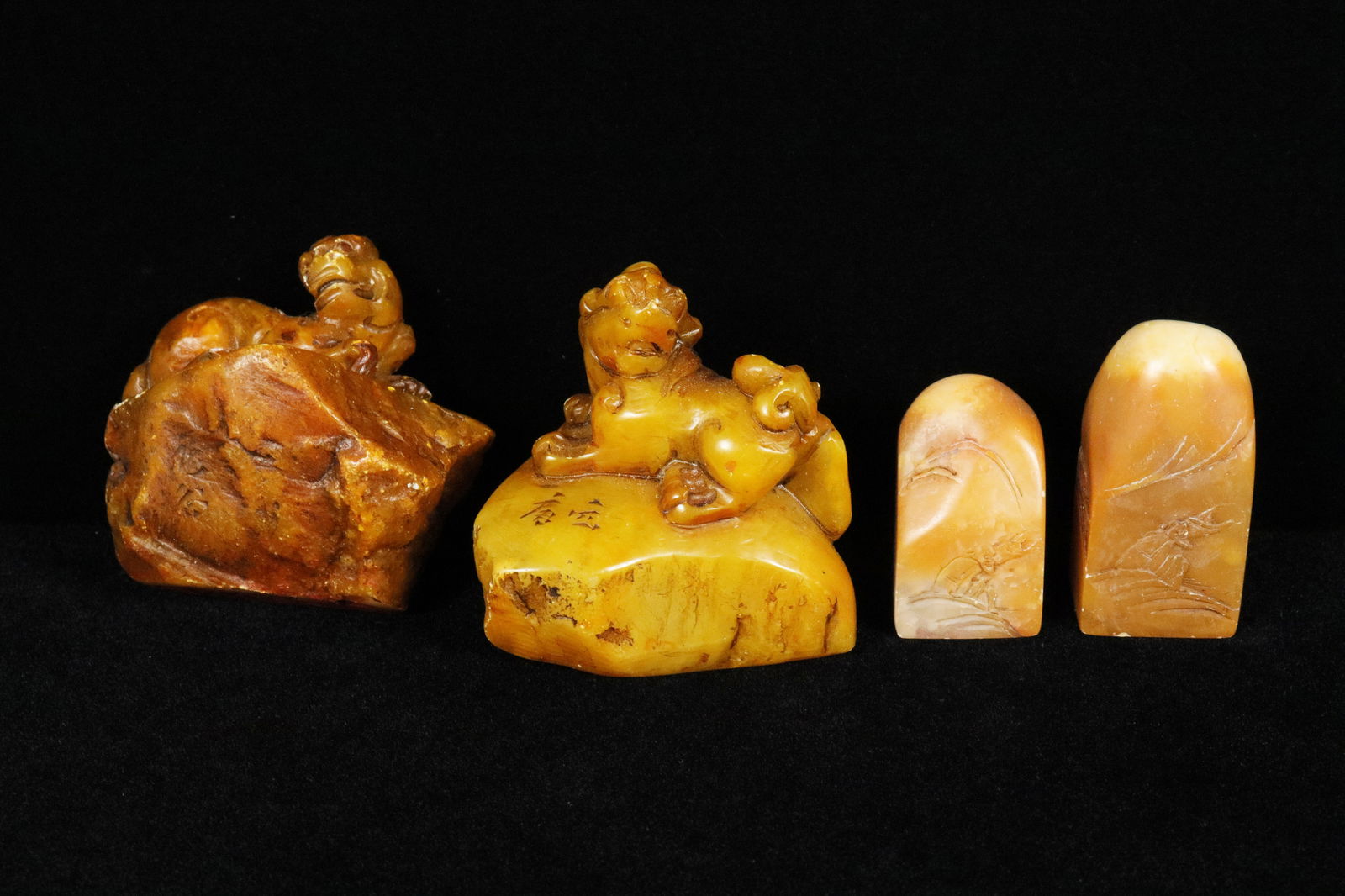 Lots Chinese soapstone items (1 of 6)