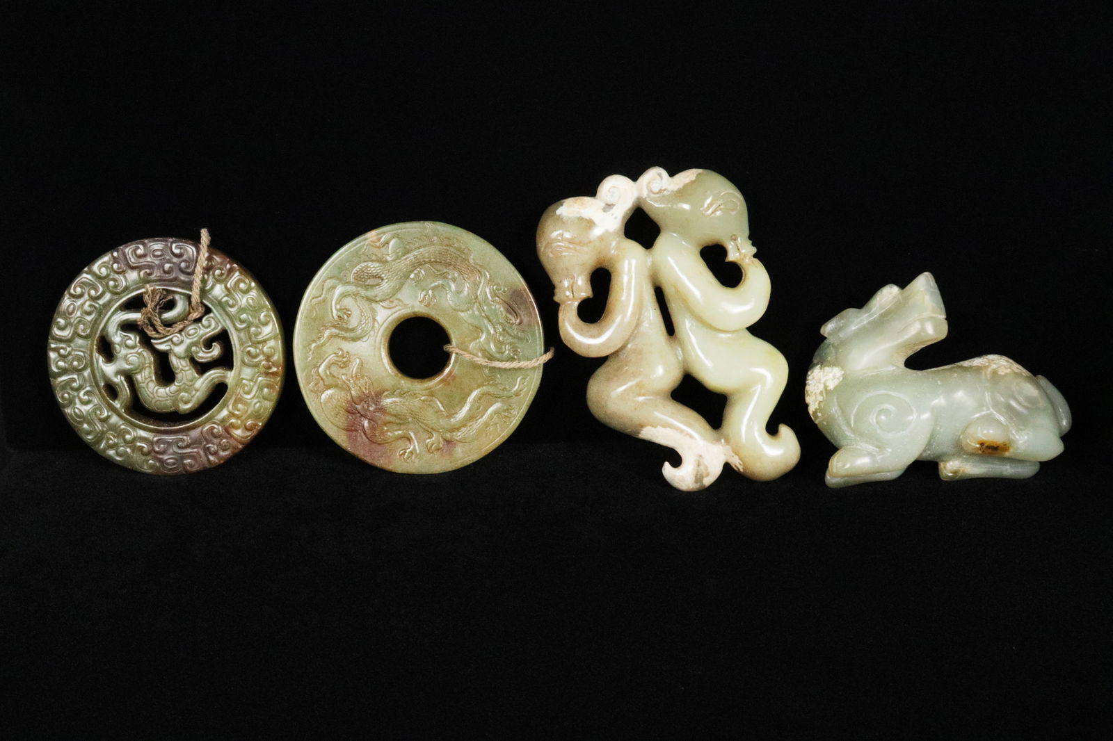 Lots Chinese jade items (1 of 6)