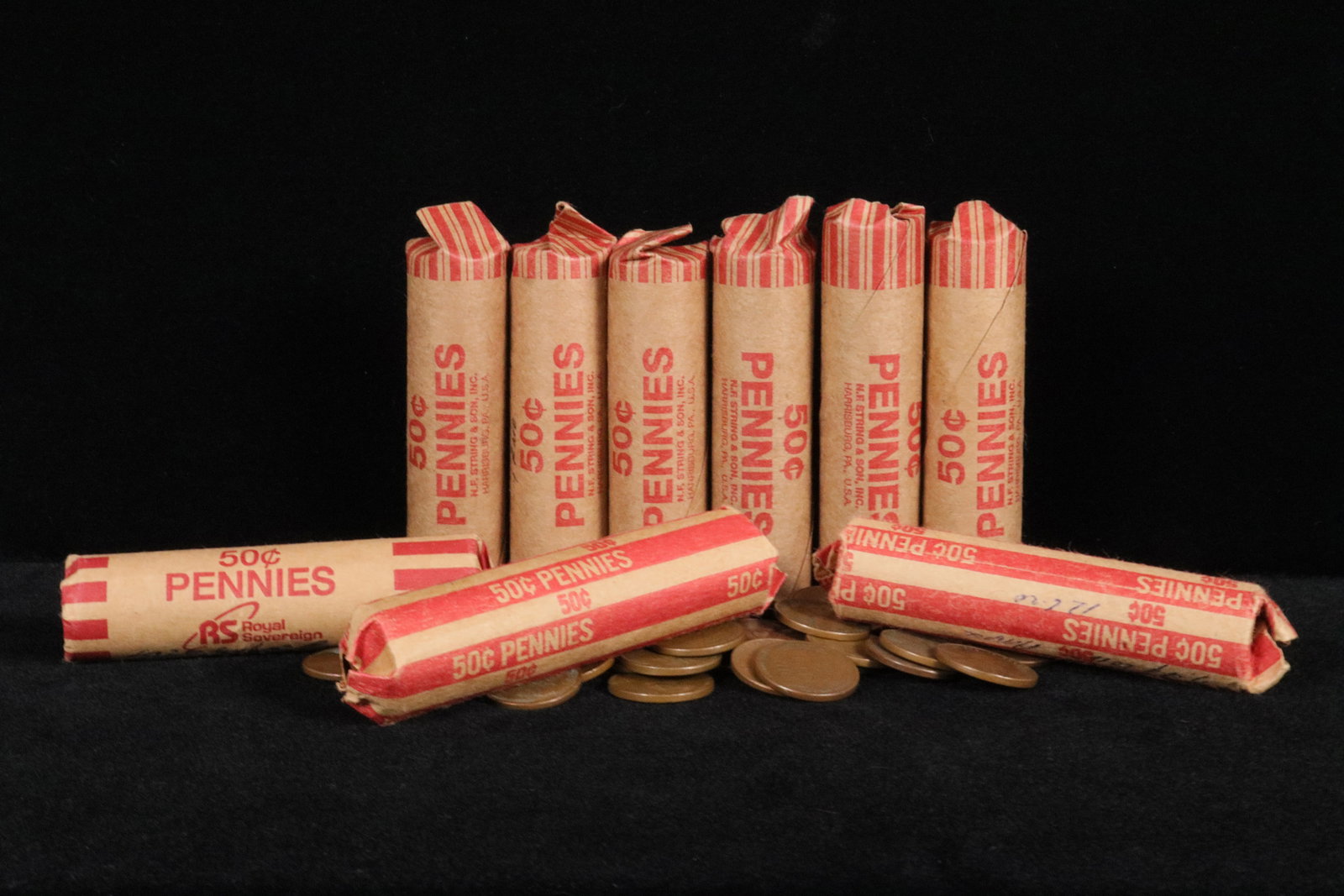 Lots vintage pennies (1 of 7)