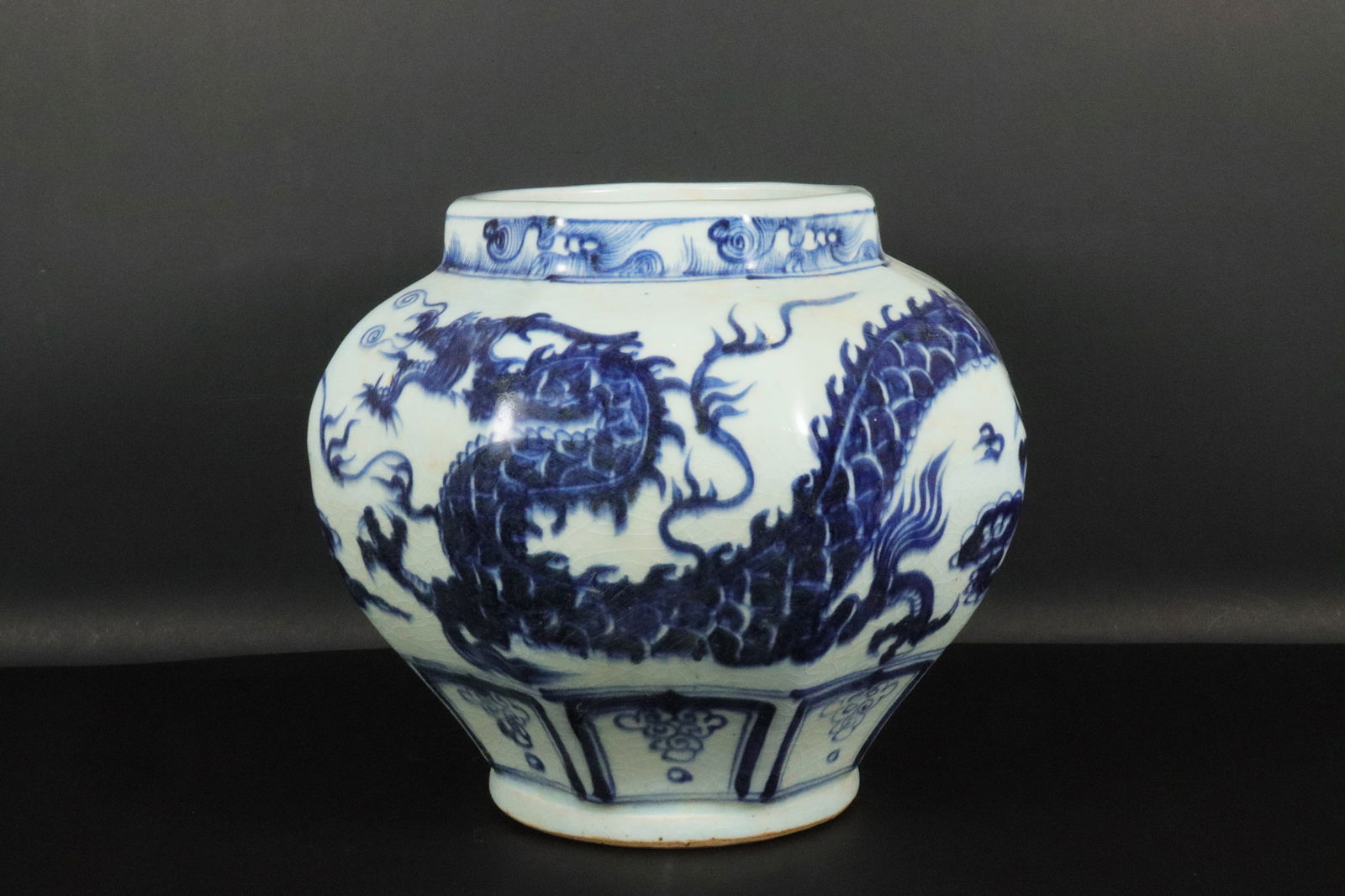 Chinese fine b/w jar (1 of 7)