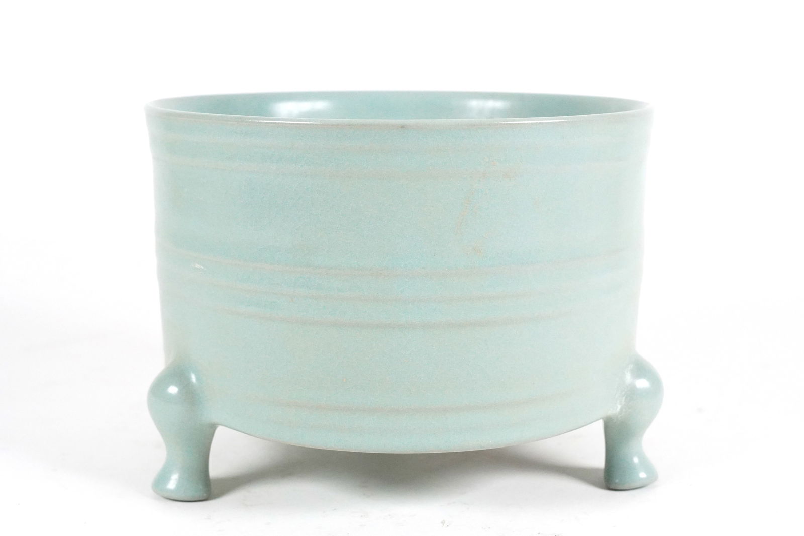 Chinese fine celadon censer: Chinese fine celadon glaze censer. H: 5" x W: 6.8."