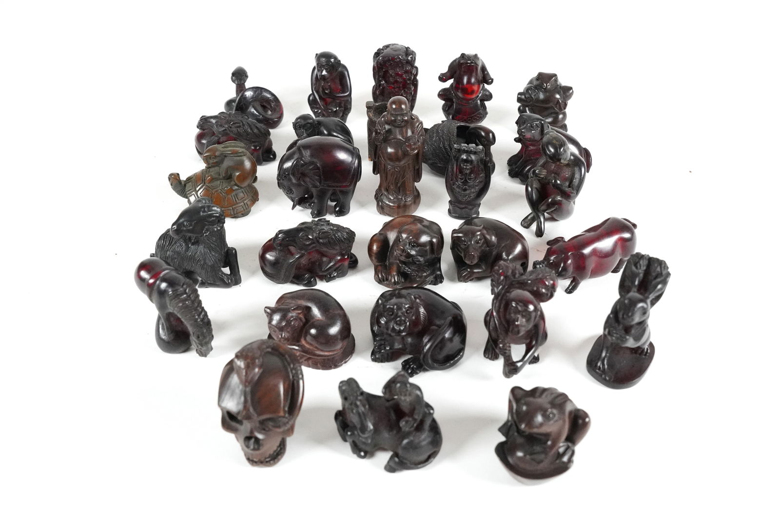 Lots Chinese carved items (1 of 6)