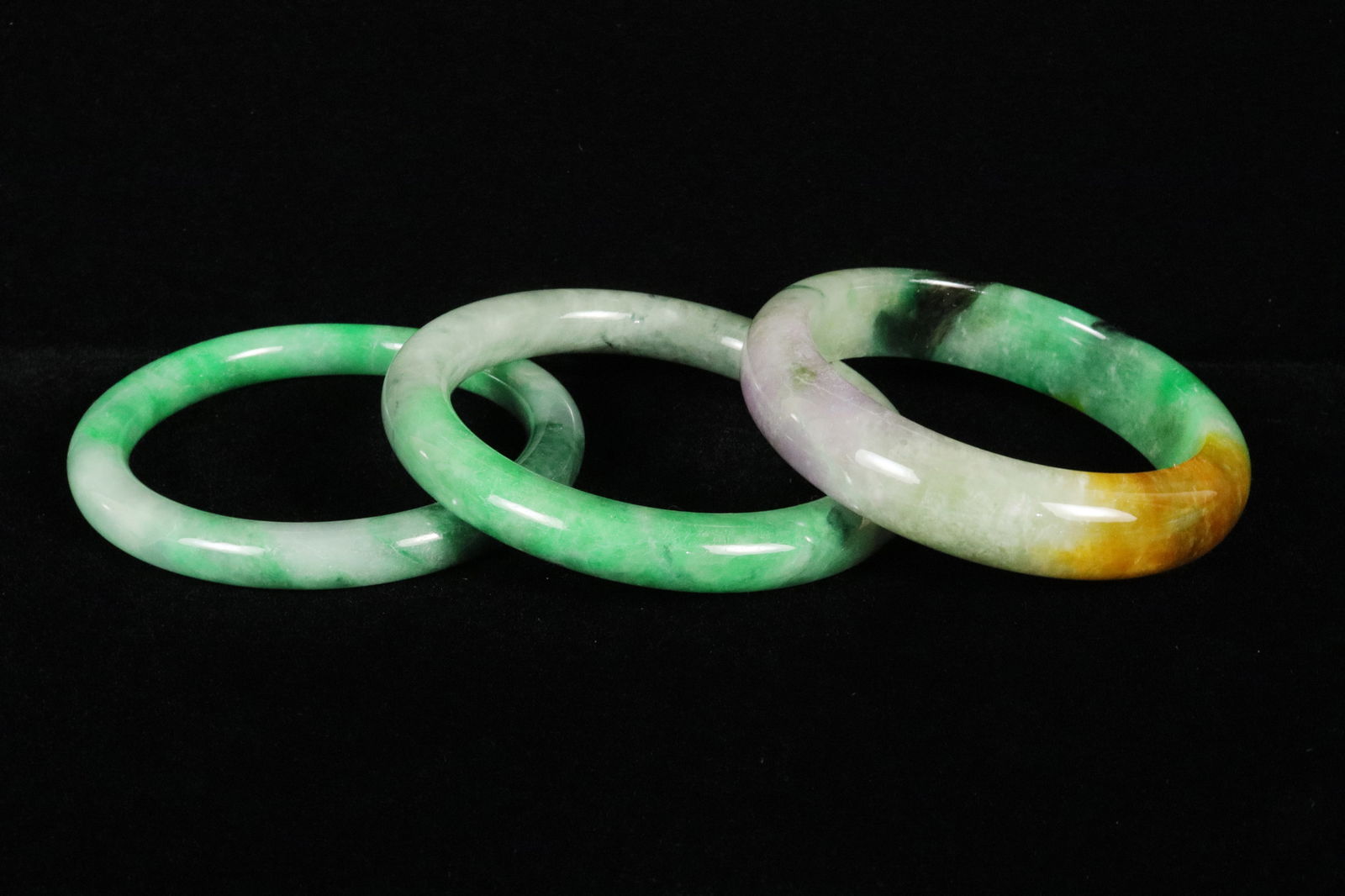 Lots Chinese bangles (1 of 7)