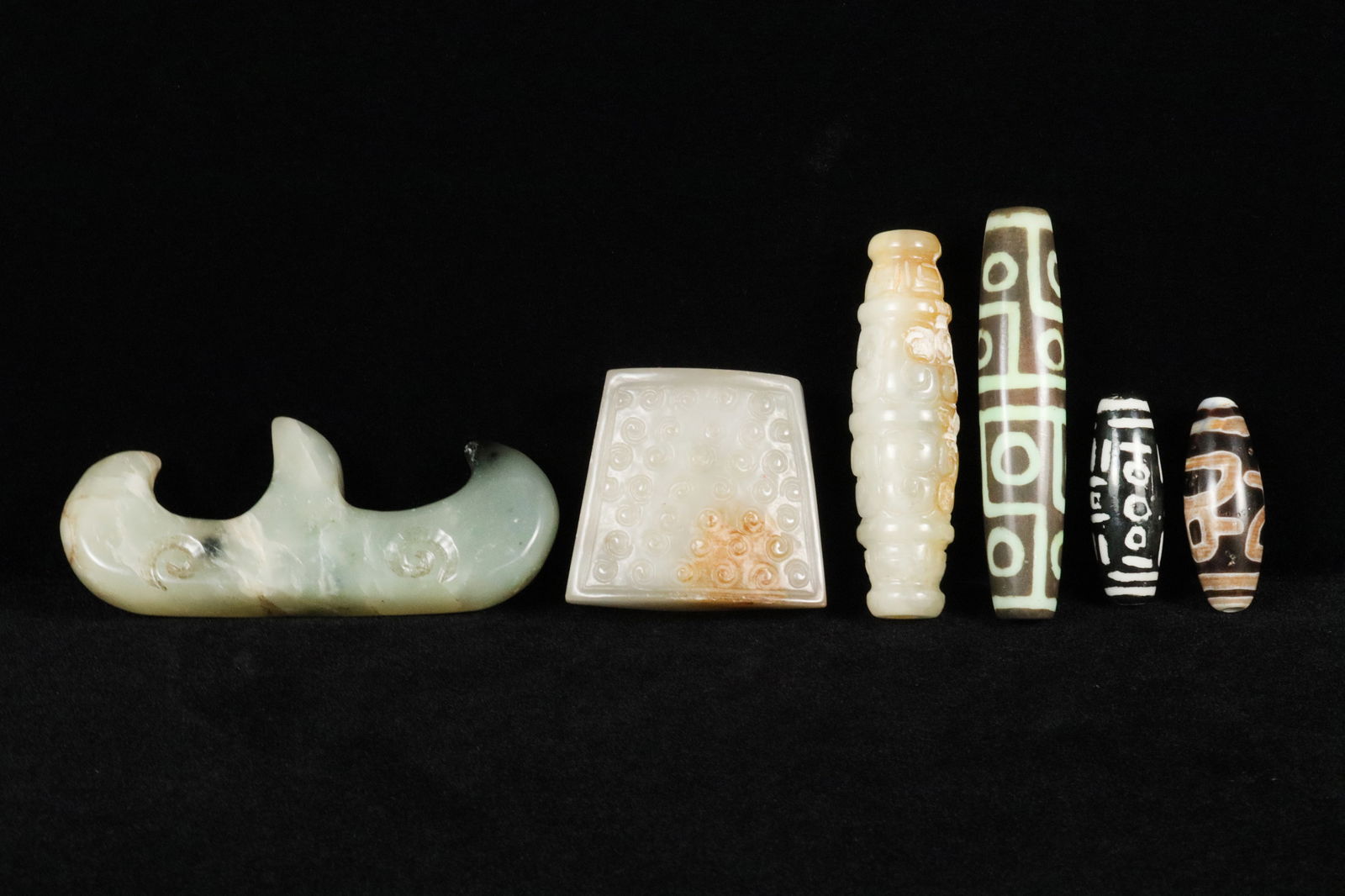 Lots Tibetan items (1 of 6)