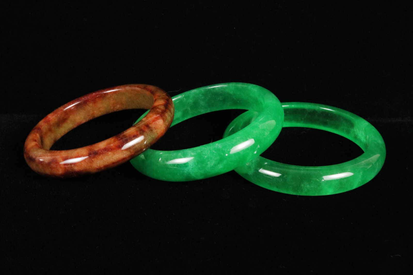 Lots Chinese bangles (1 of 7)