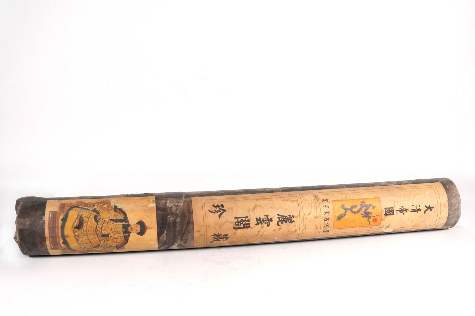 Lots Chinese scrolls: Lots Chinese long scrolls.