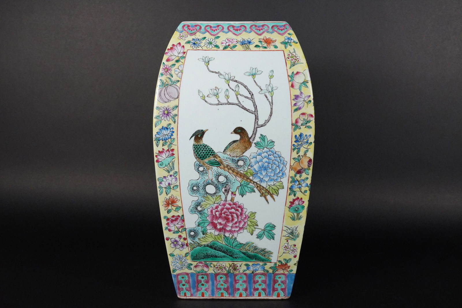 Chinese fine square vase (1 of 6)