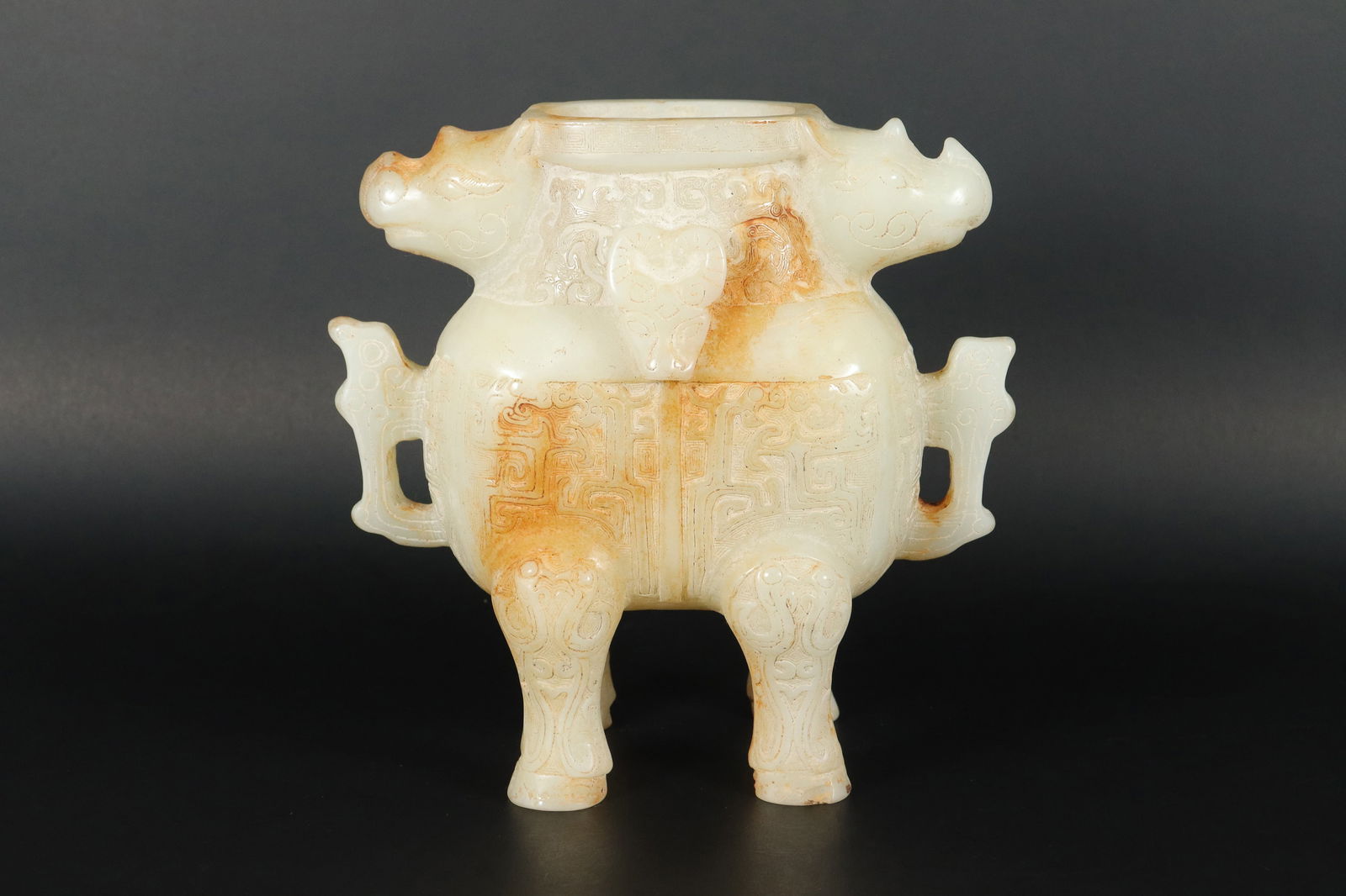 Chinese jade like vessel (1 of 7)