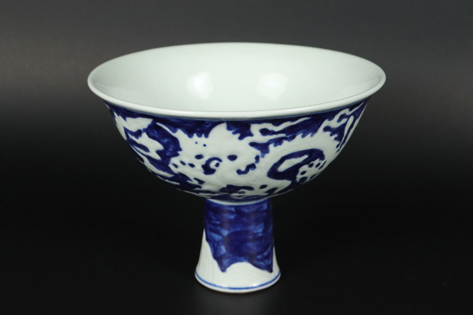 Chinese fine stem cup (1 of 7)