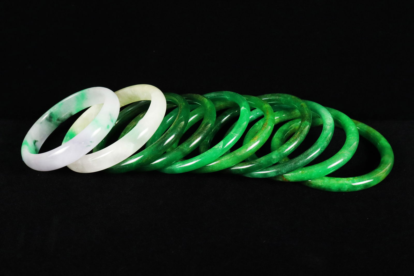 Lots Chinese fine bangles (1 of 7)