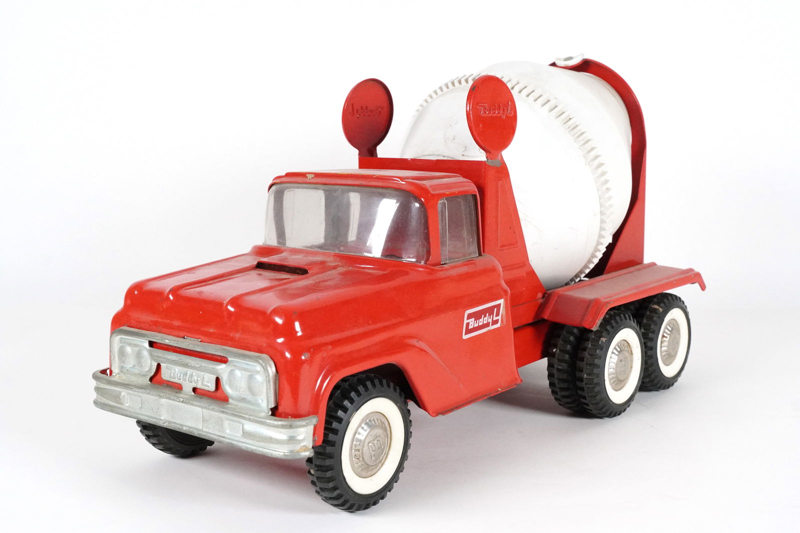 Buddy L cement truck: Buddy L vintage metal cement truck. H: 8.5" x W: 14."