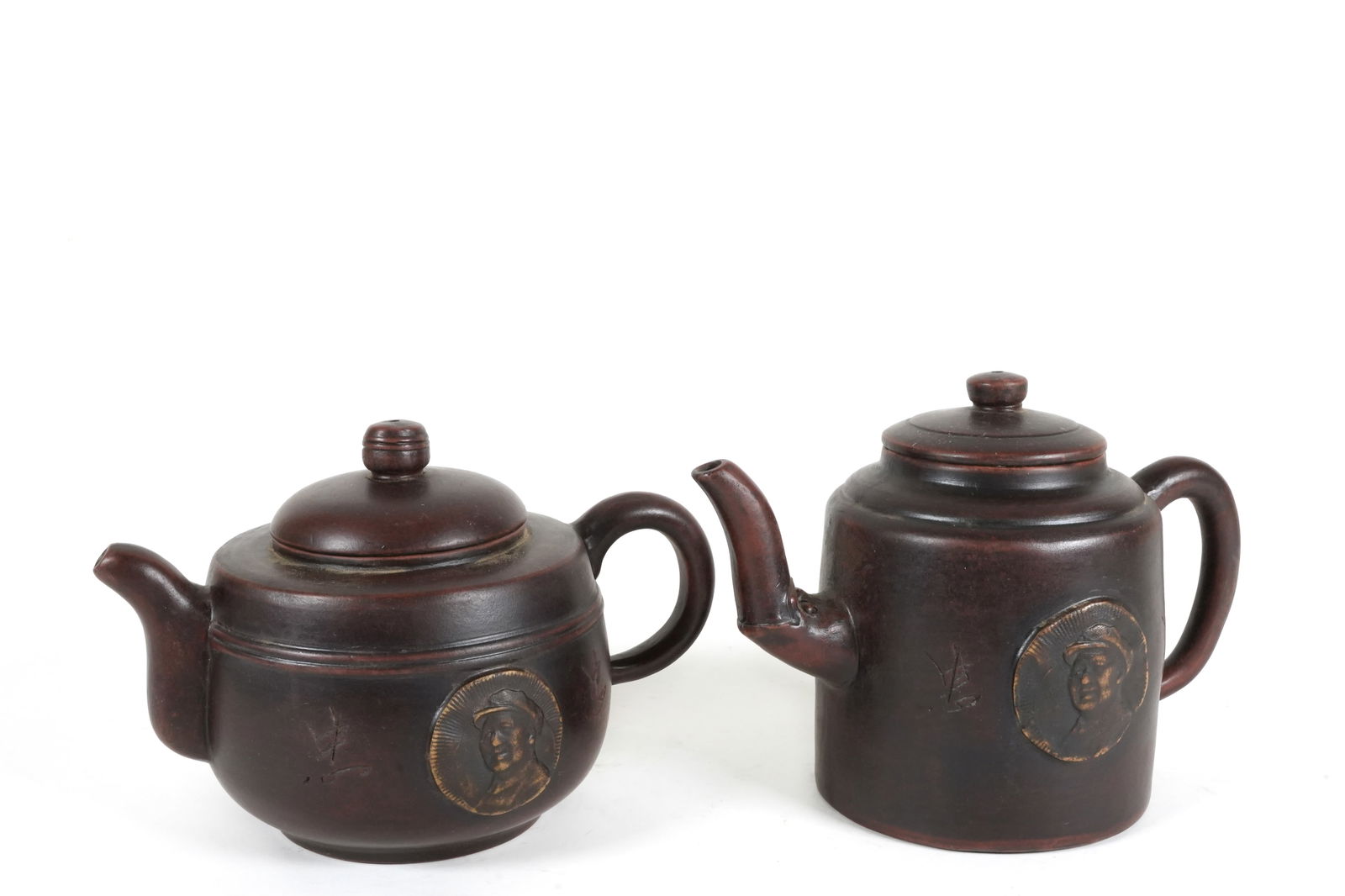 2 Chinese fine teapots (1 of 7)