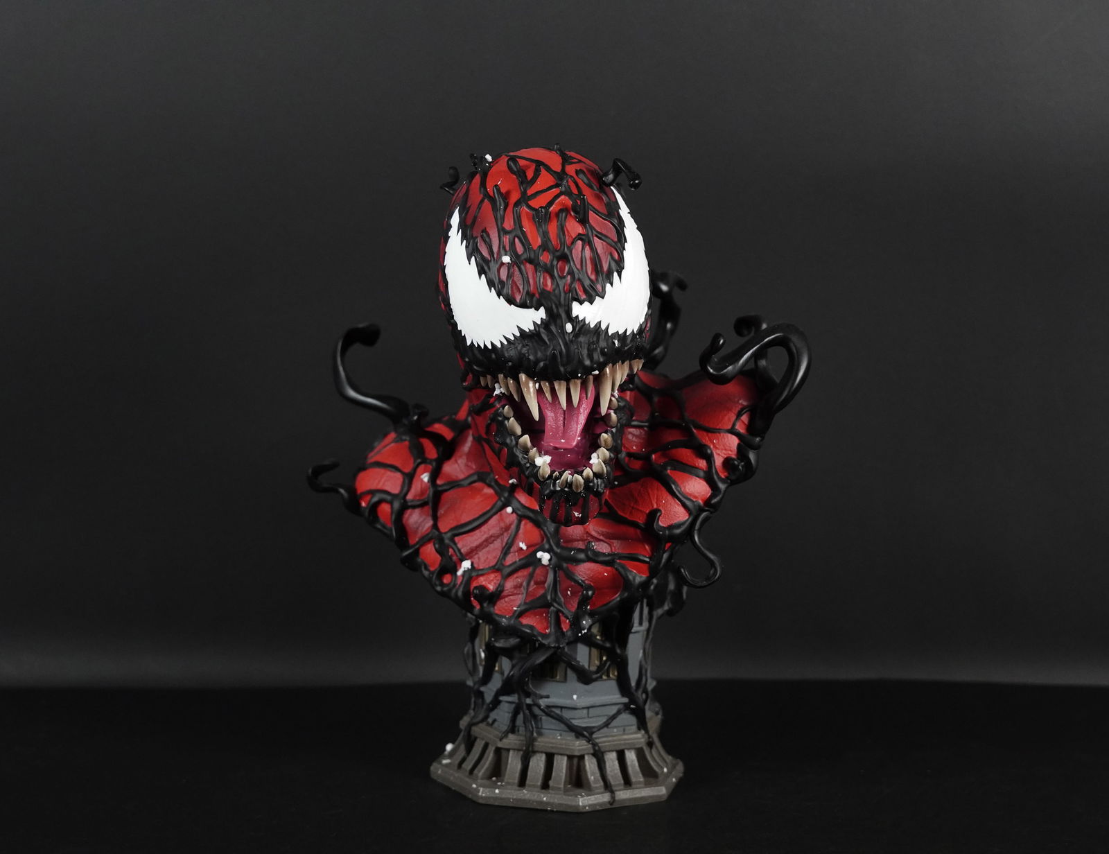 Marvel Carnage bust (1 of 7)