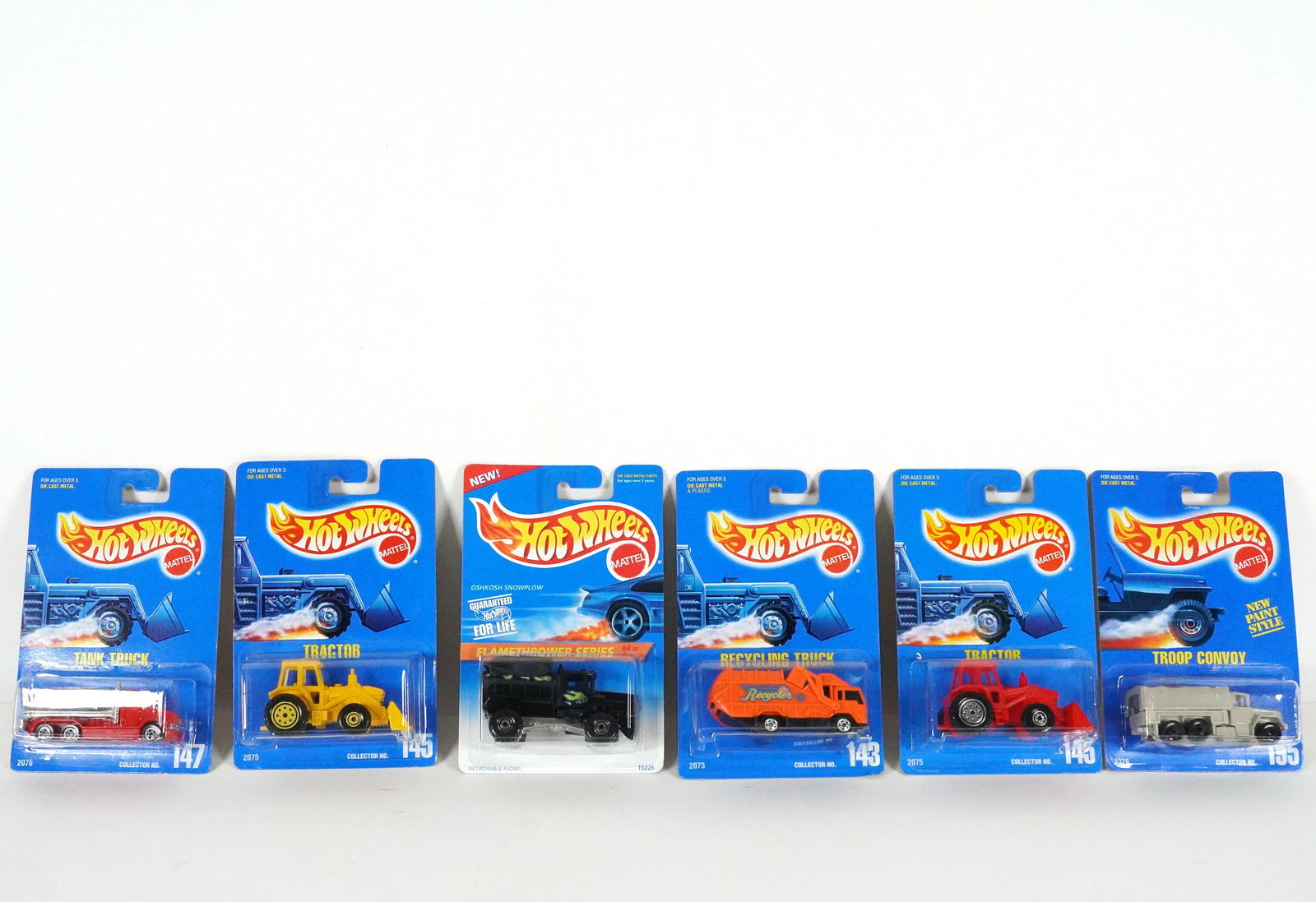 Lots Hot Wheels: Lots Hot Wheels in original box.