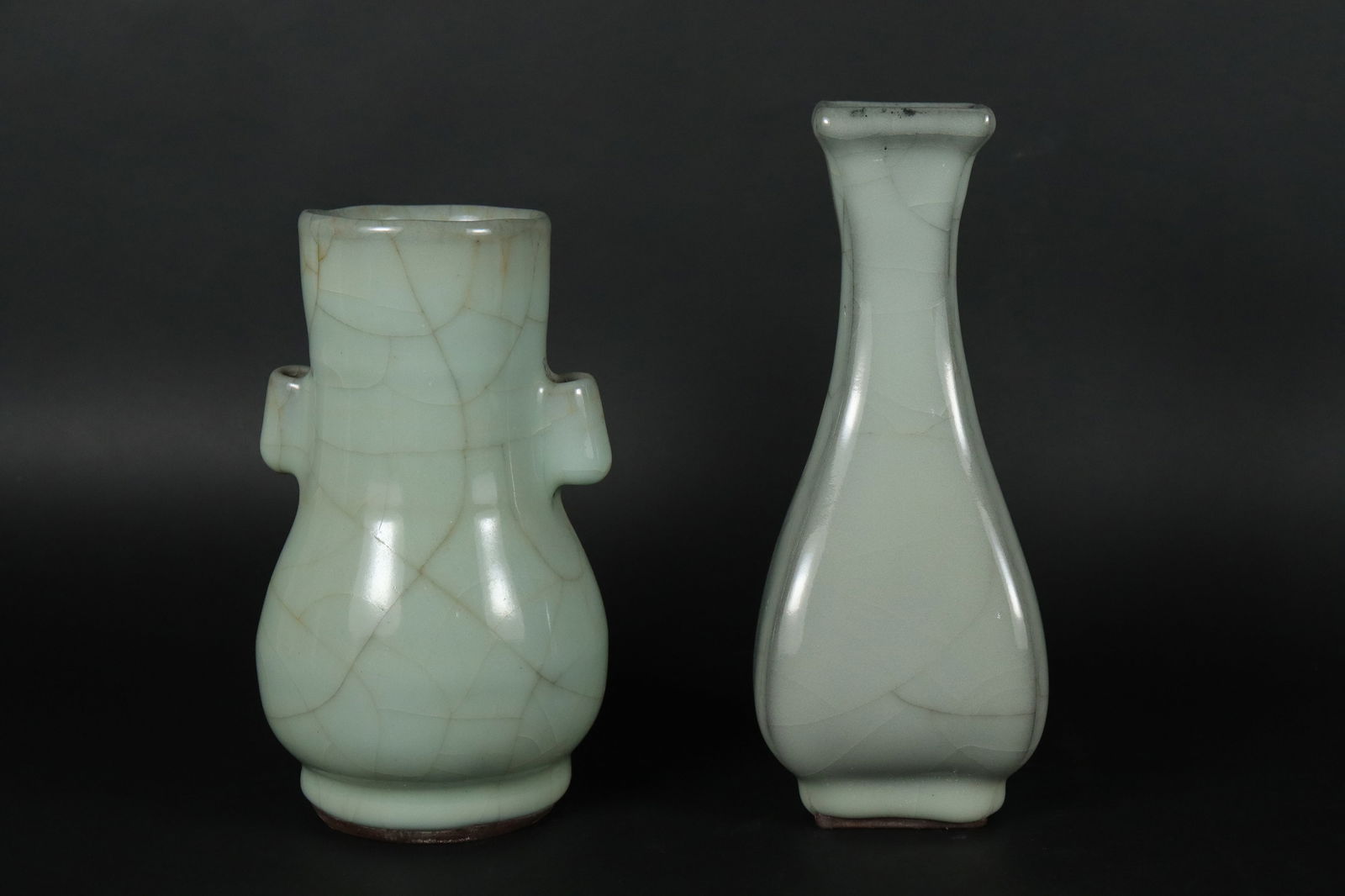 2 Chinese celadon vase (1 of 7)