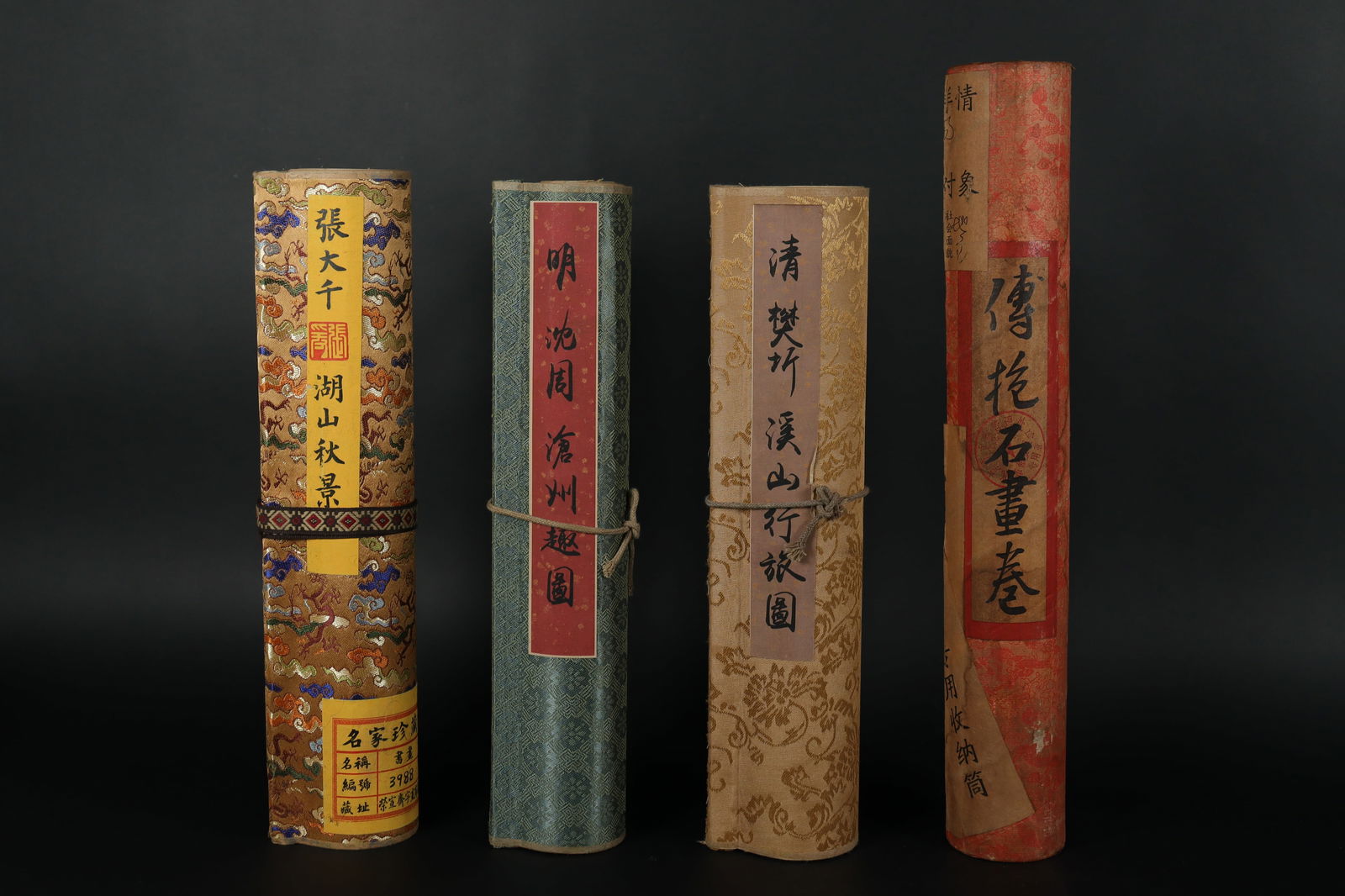 Lots Chinese scrolls: Lots Chinese scrolls.