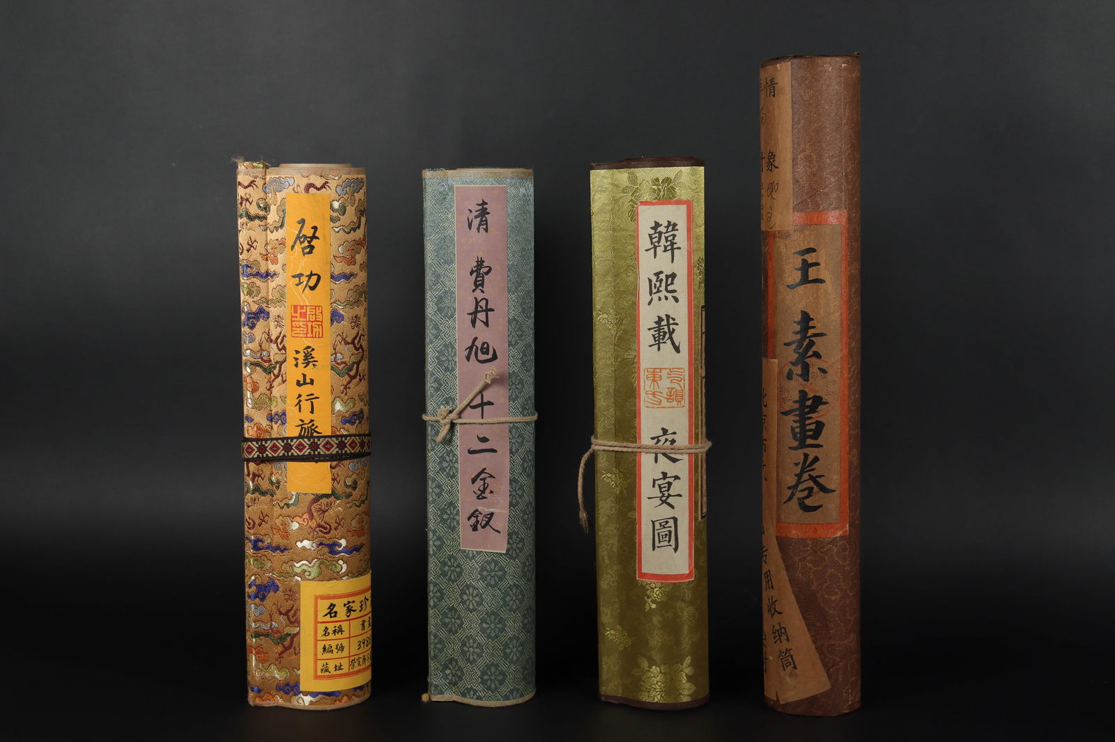Lots Chinese scrolls: Lots Chinese scrolls.